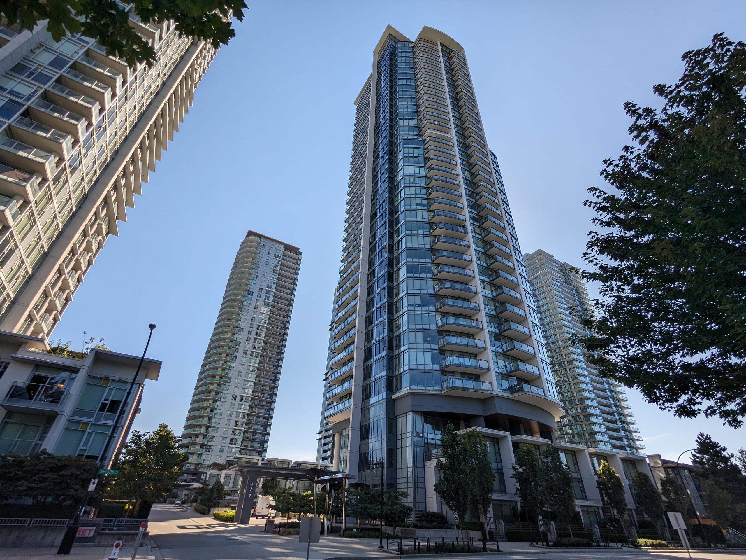 2701 - 4900 Lennox Lane, Burnaby