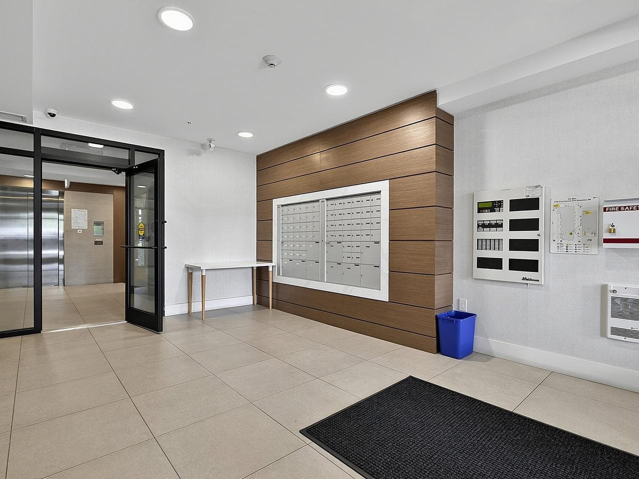 201 - 2160 Grant Avenue, Port Coquitlam, V3B 0T3 — photo 2