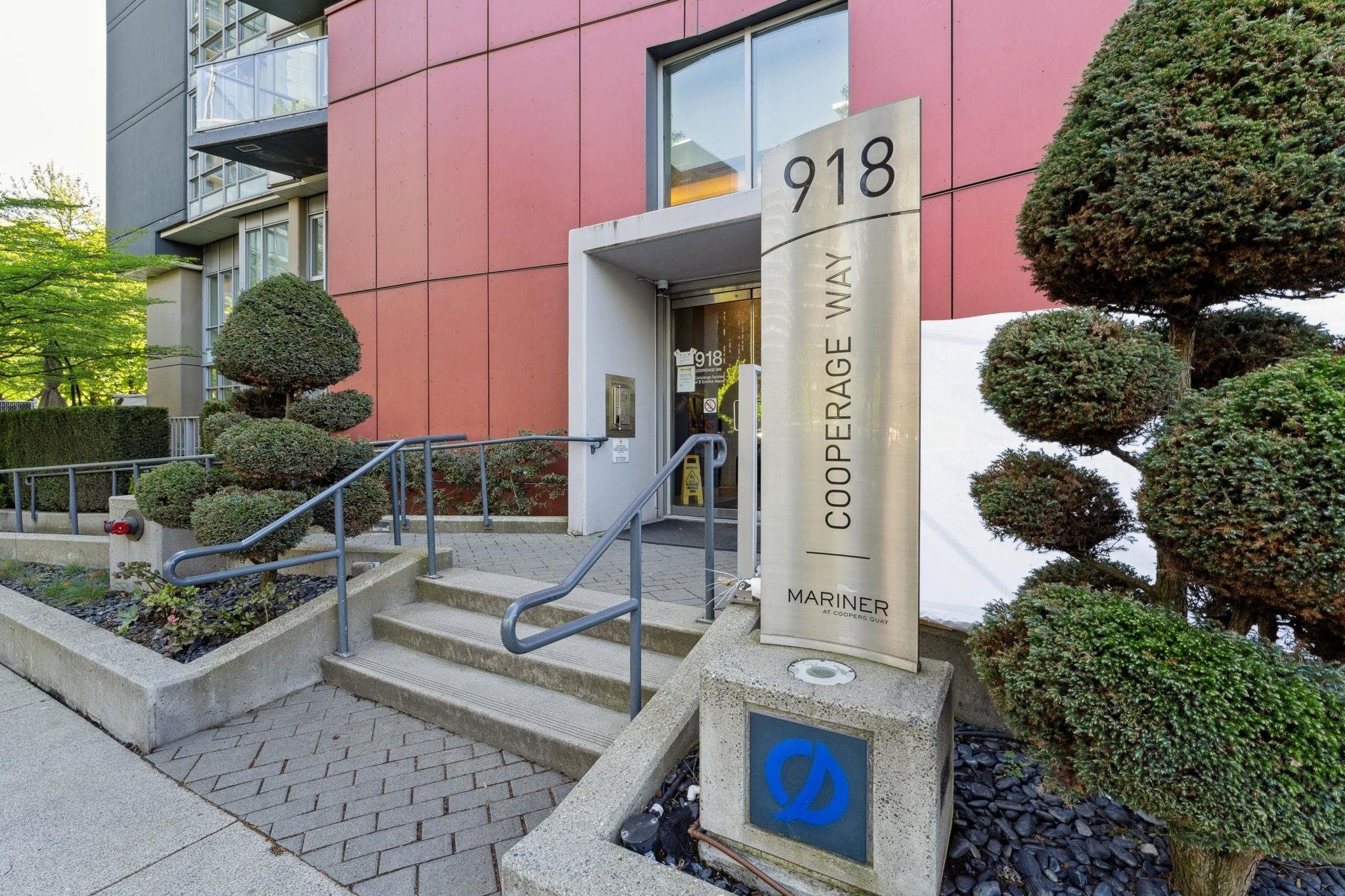 2106 - 918 Cooperage Way, Vancouver, V6B 0A7 — photo 2