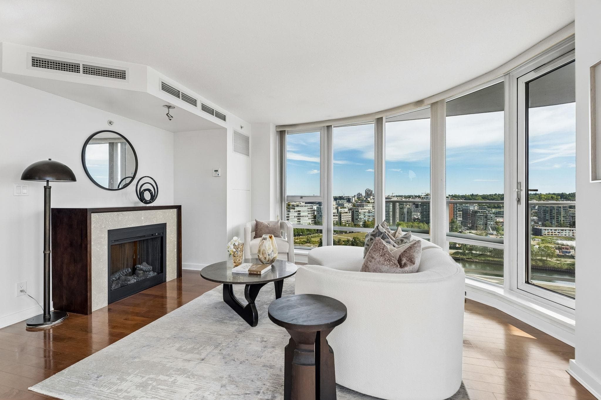 2106 - 918 Cooperage Way, Vancouver, V6B 0A7 — photo 5