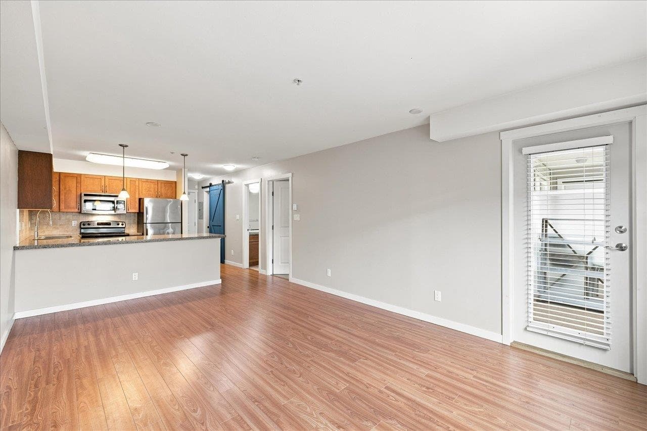 205 - 2373 Atkins Avenue, Port Coquitlam, V3C 1Y7 — photo 5
