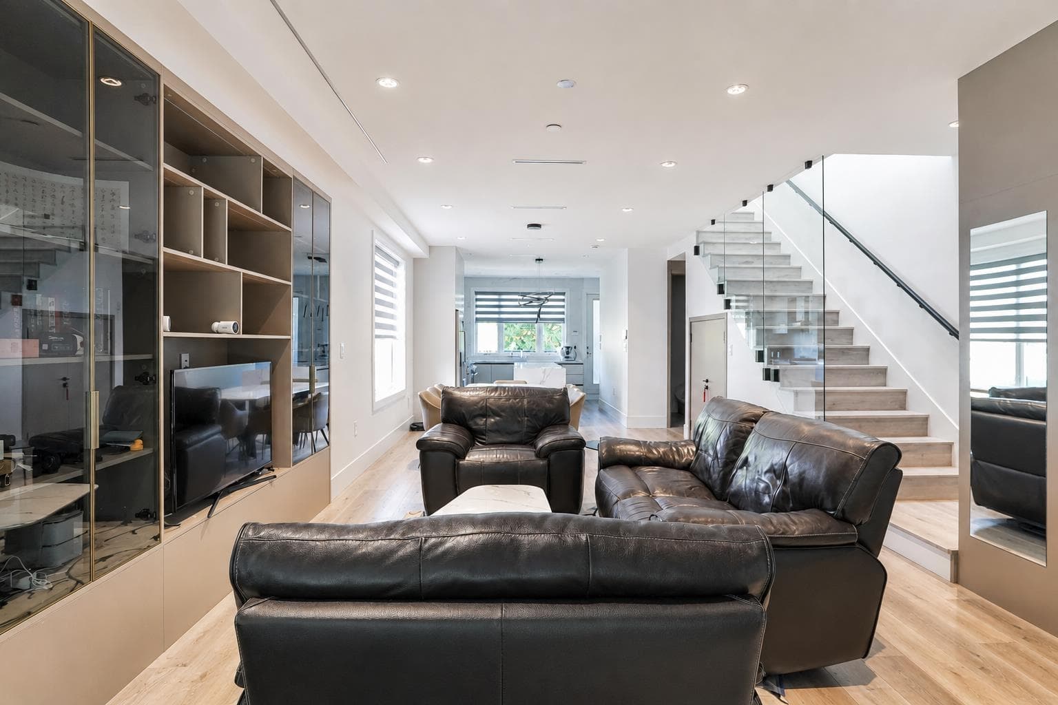 3586 W 42nd Avenue, Vancouver, V6N 3H6 — photo 2