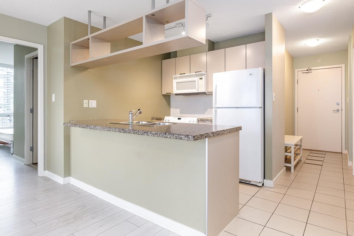 1708 - 1082 Seymour Street, Vancouver, V6B 1X9 — photo 5