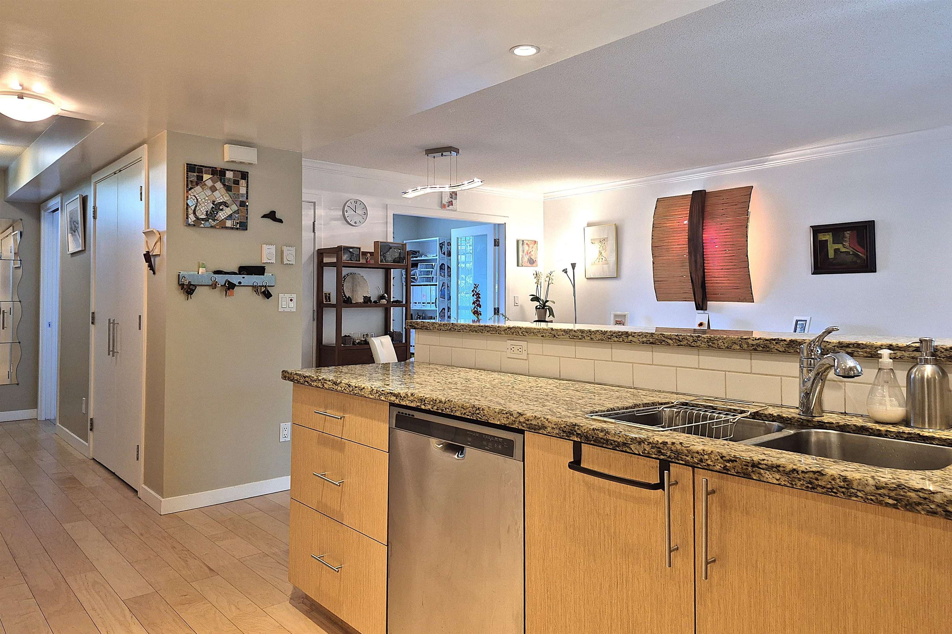 150 Prior Street, Vancouver, V6A 0A6 — photo 4
