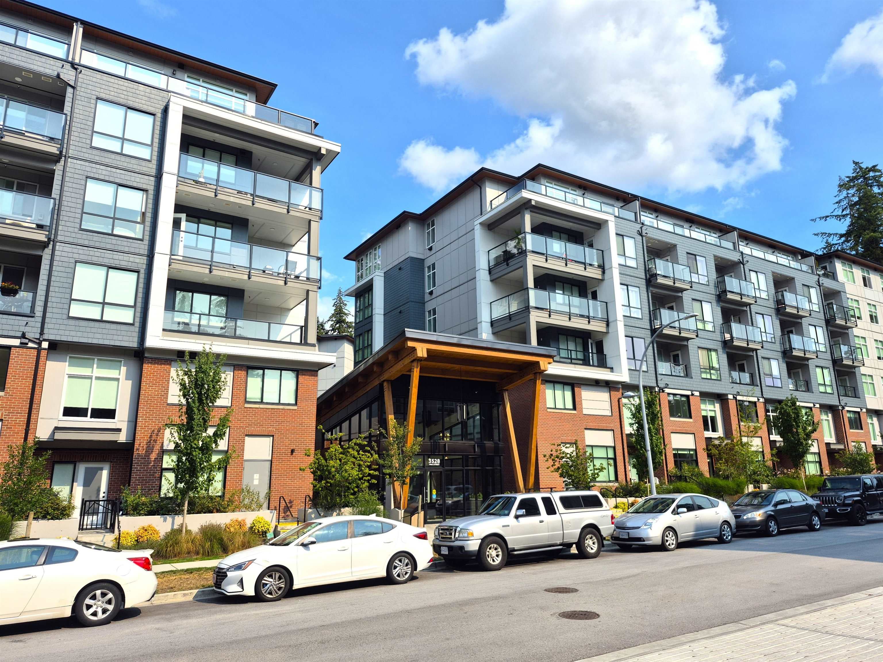 107 - 3528 146a Street, Surrey
