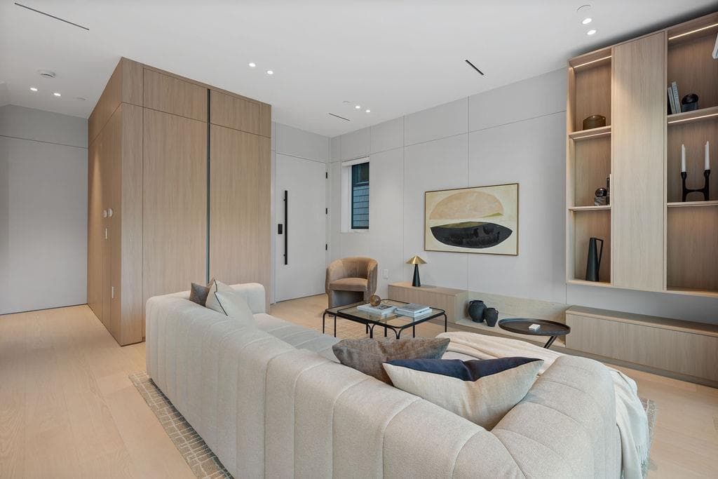 2 - 2935 W 15th Avenue, Vancouver, V6K 3A2 — photo 5
