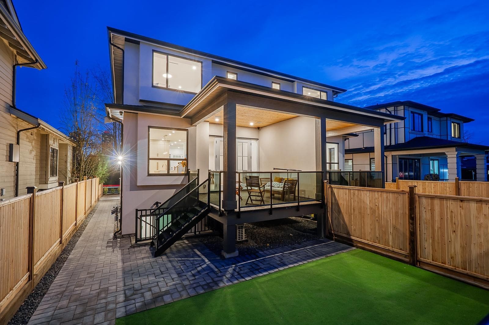 2 - 4557 Parker Street, Burnaby, V5C 3E1 — photo 1