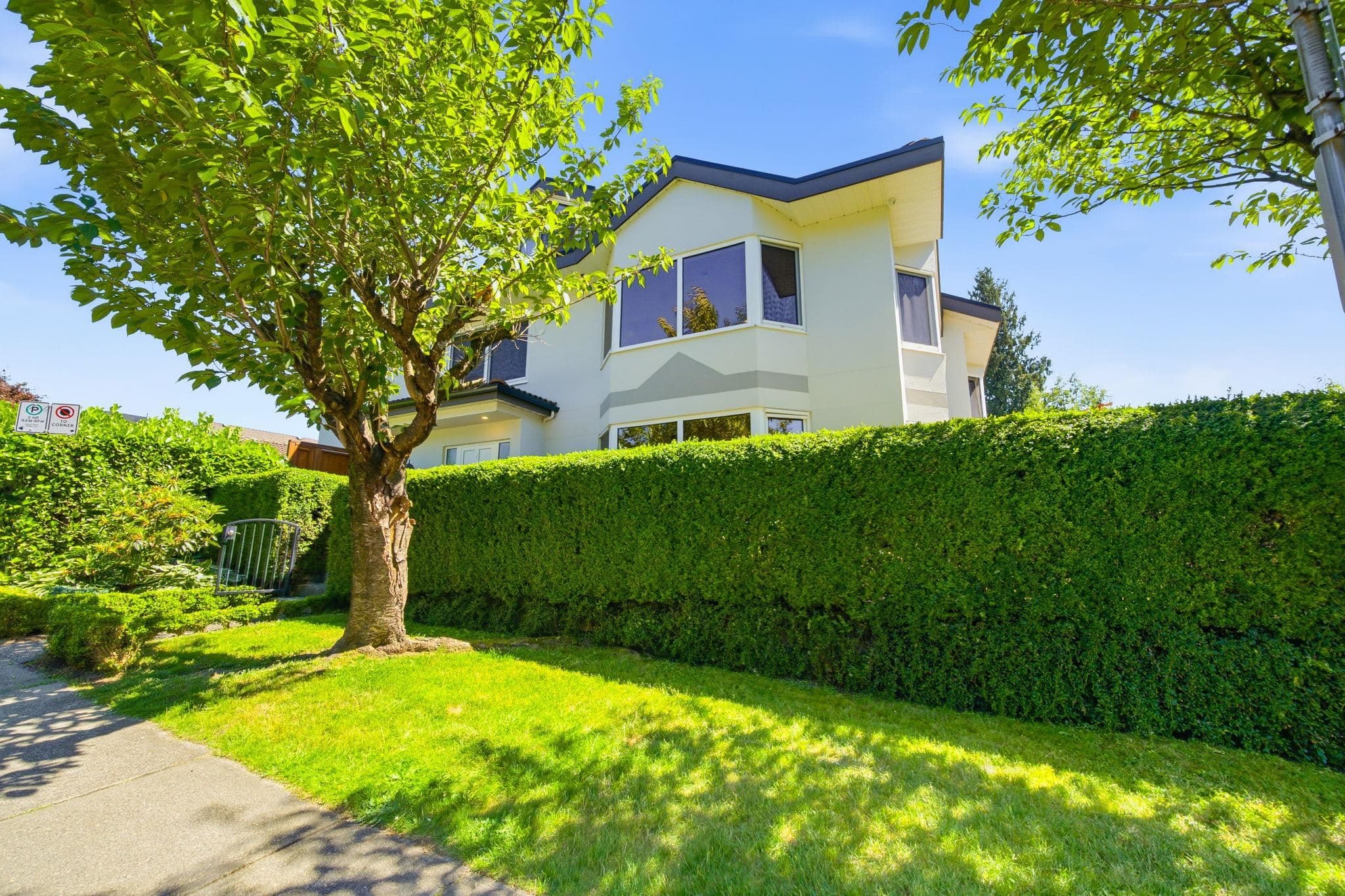 305 E 17th Street, North Vancouver, V7L 2W1 — photo 3