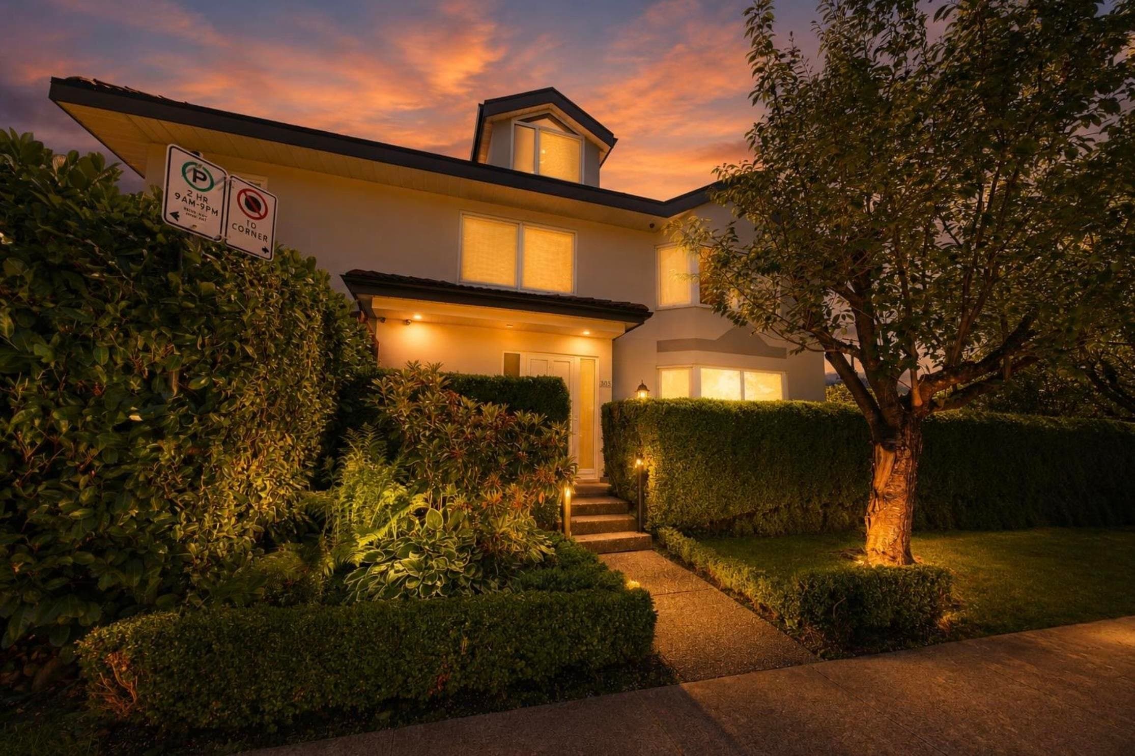 305 E 17th Street, North Vancouver, V7L 2W1 — photo 1
