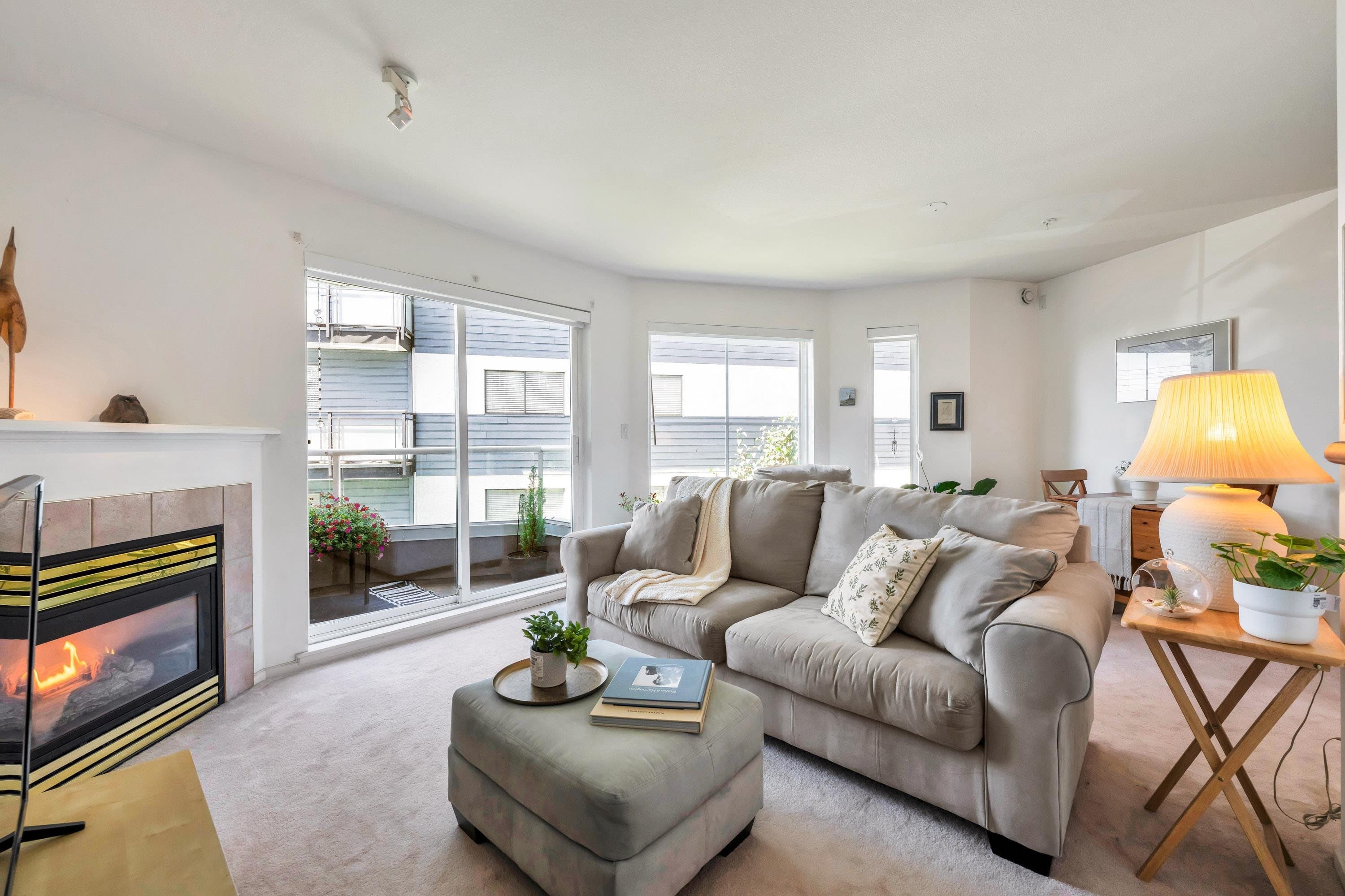 206 - 245 St. Davids Avenue, North Vancouver, V7L 3N9 — photo 2