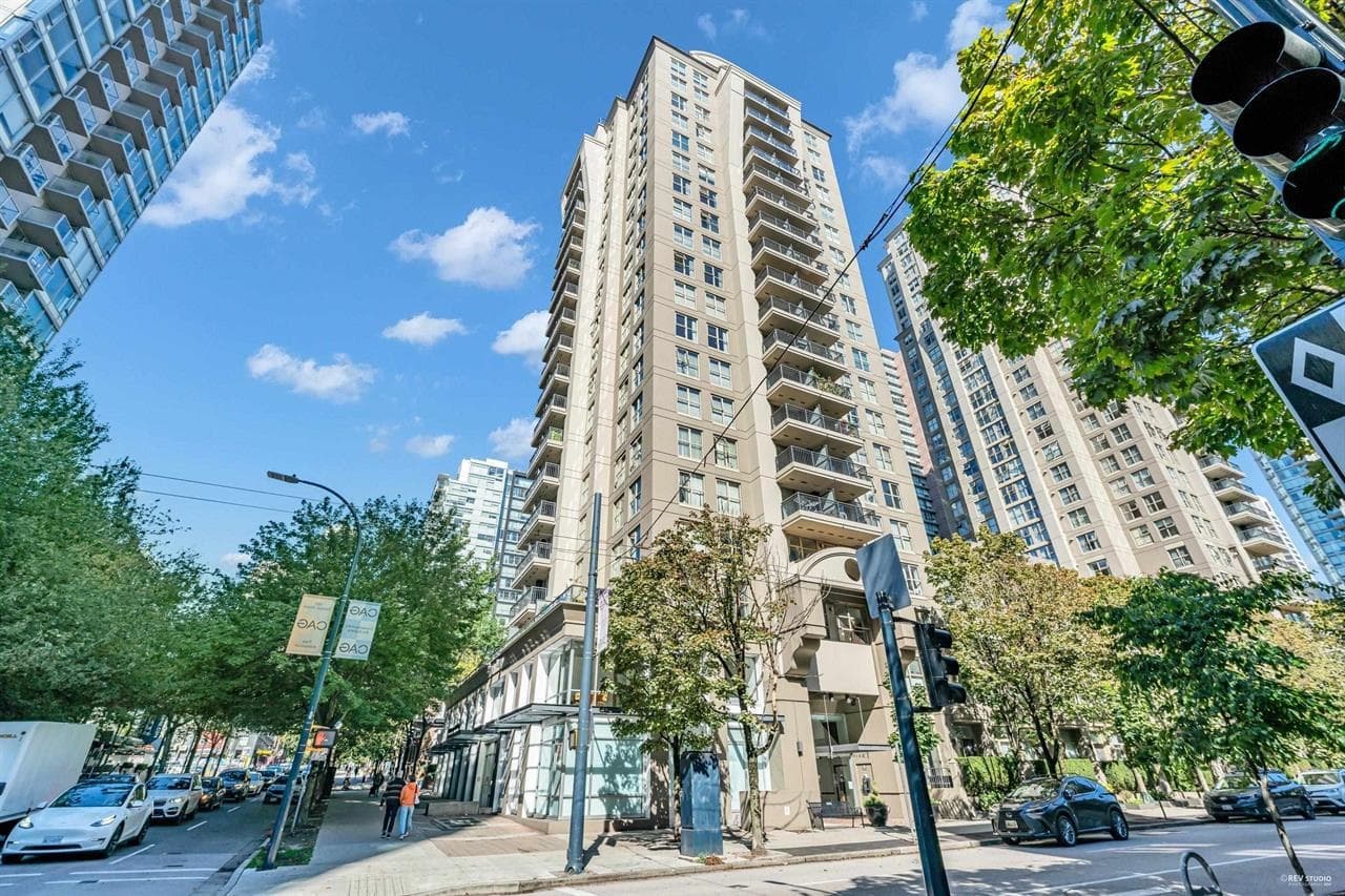 603 - 989 Richards Street, Vancouver, V6B 6R6 — photo 1