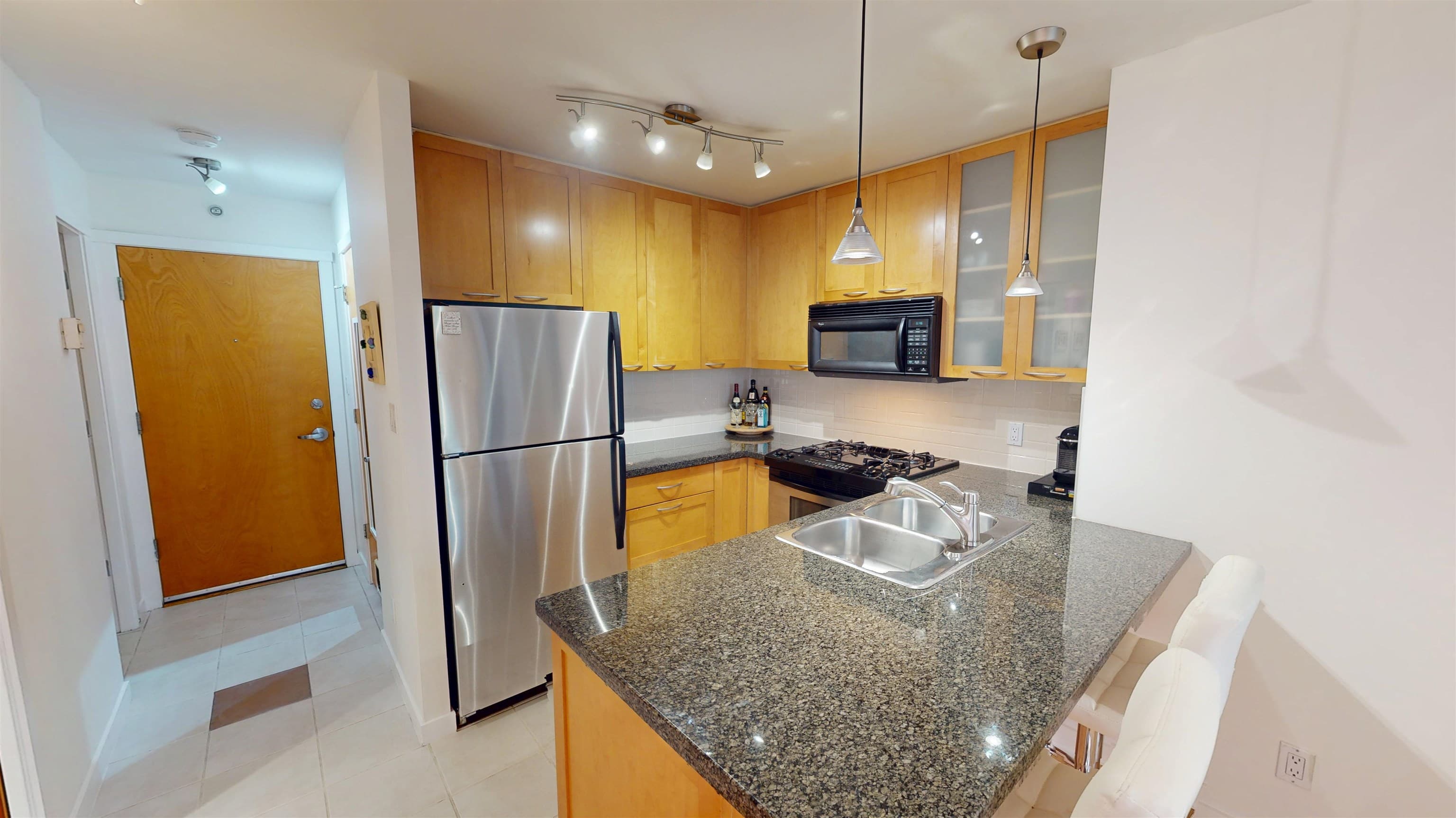 603 - 989 Richards Street, Vancouver, V6B 6R6 — photo 4