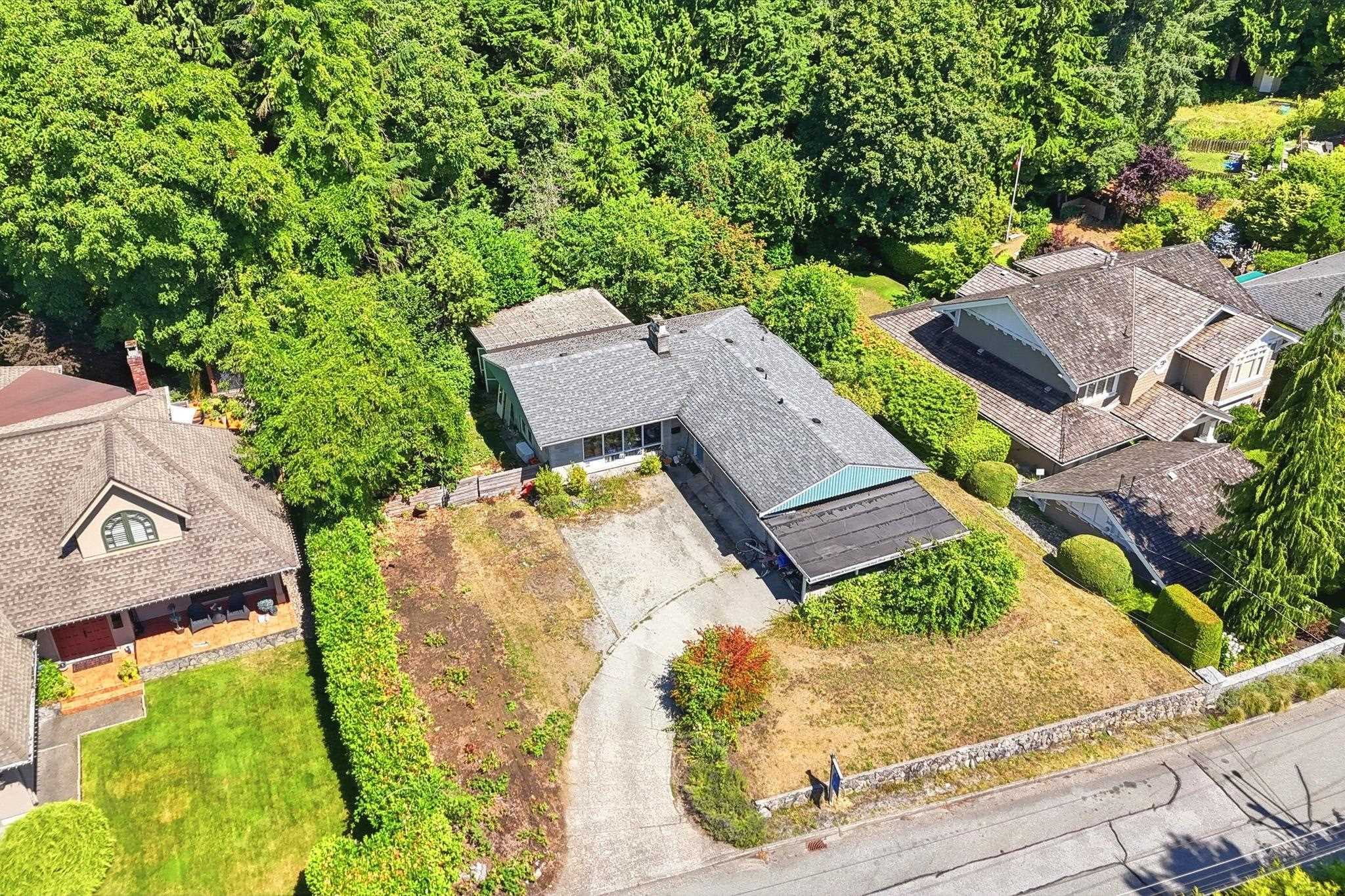3922 Sunnycrest Drive, North Vancouver, V7R 3C9 — photo 1