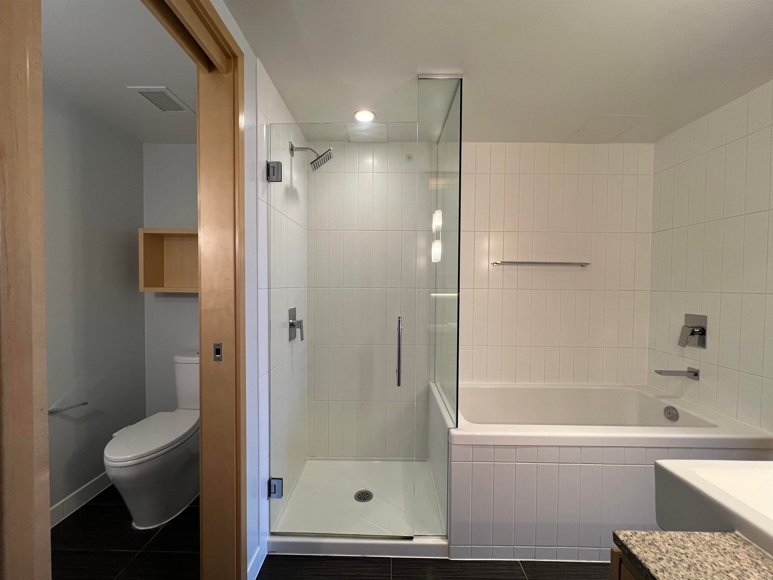 3204 - 13495 Central Avenue, Surrey, V3T 0K2 — photo 4