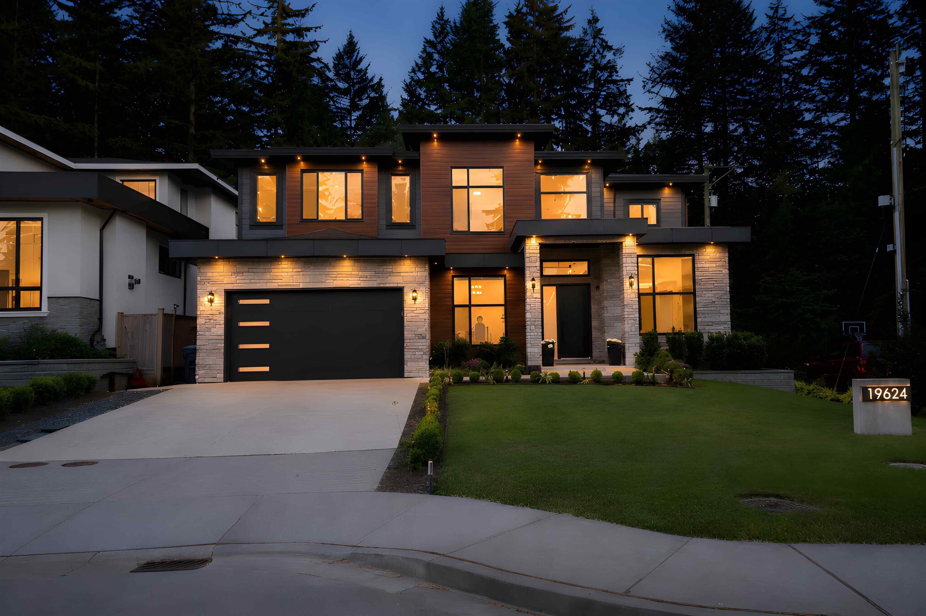19624 31a Avenue, Surrey, V2Z 0B2 — photo 1