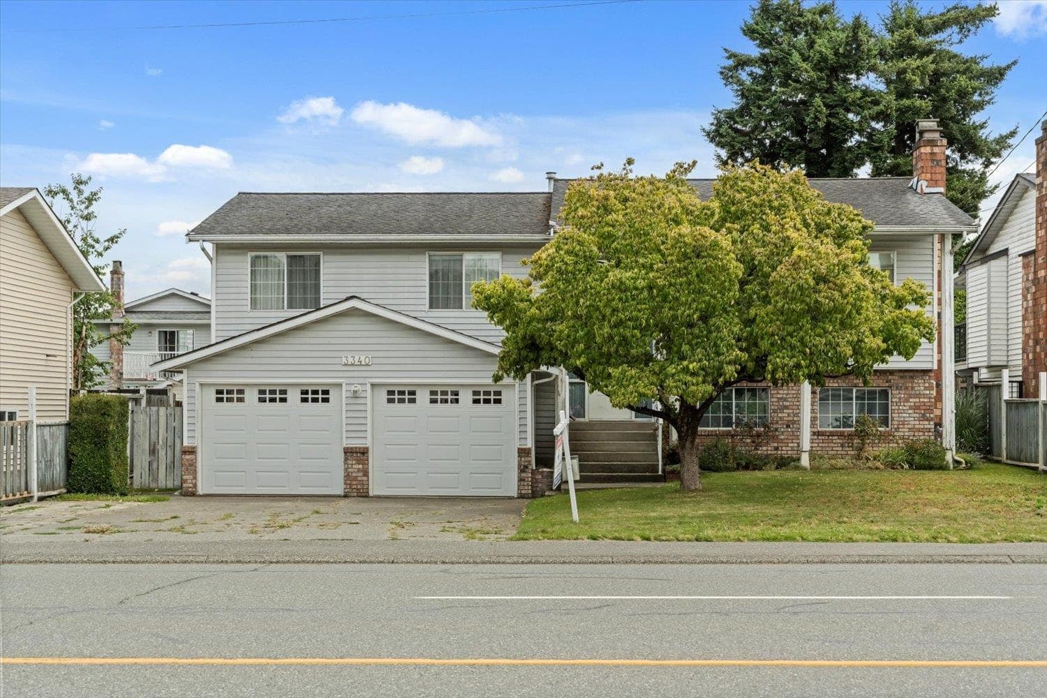 3340 Clearbrook Road, Abbotsford, V2T 4T4 — photo 1