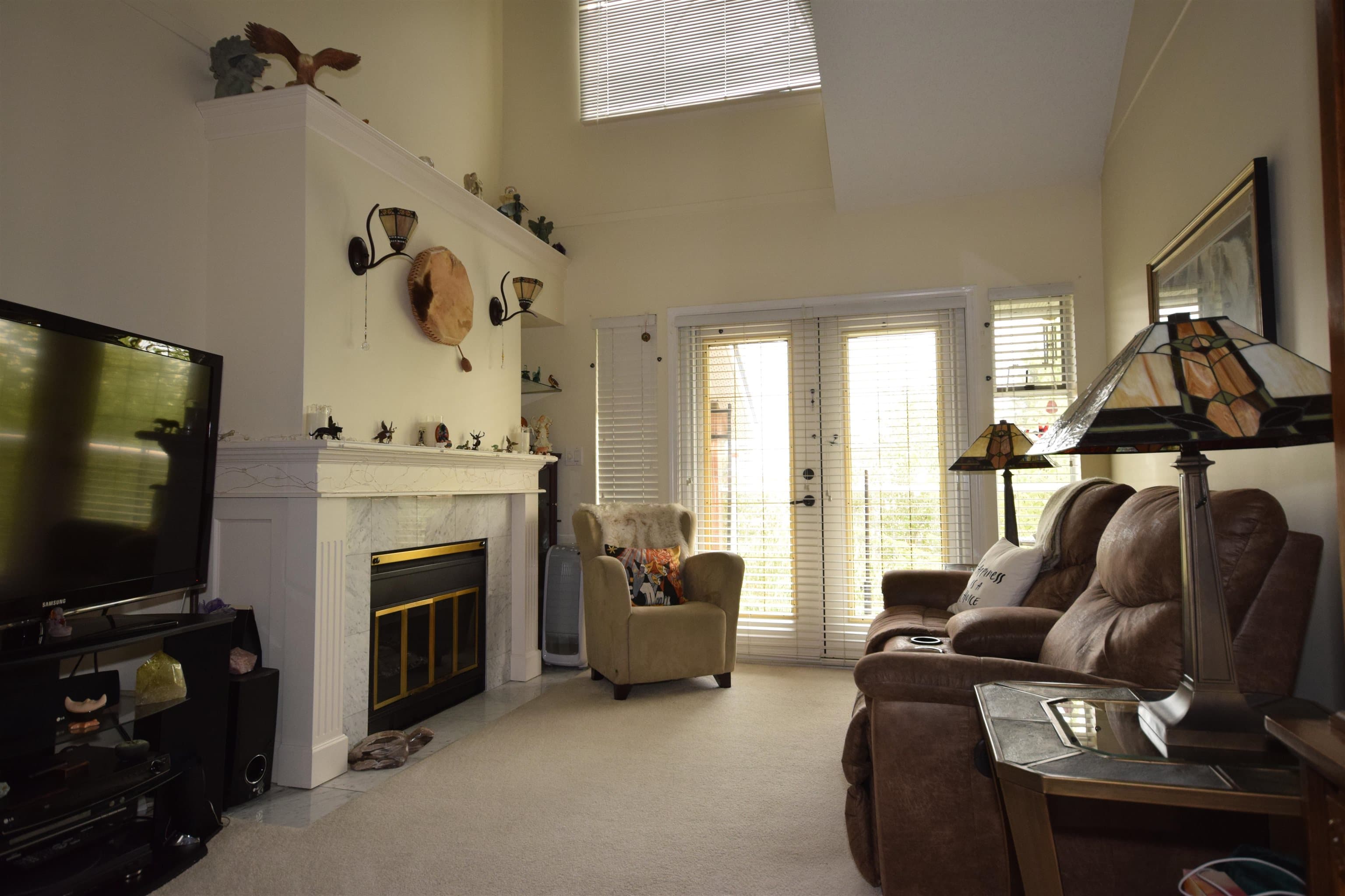 210 - 74 Miner Street, New Westminster, V3L 5N6 — photo 2