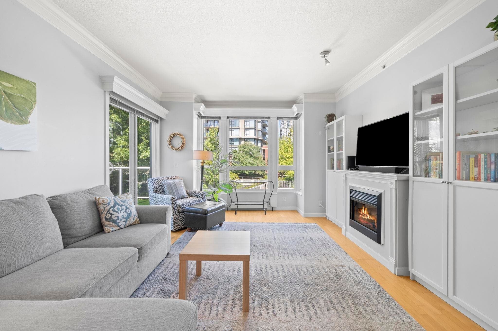 413 - 14 E Royal Avenue, New Westminster, V3L 5W5 — photo 3