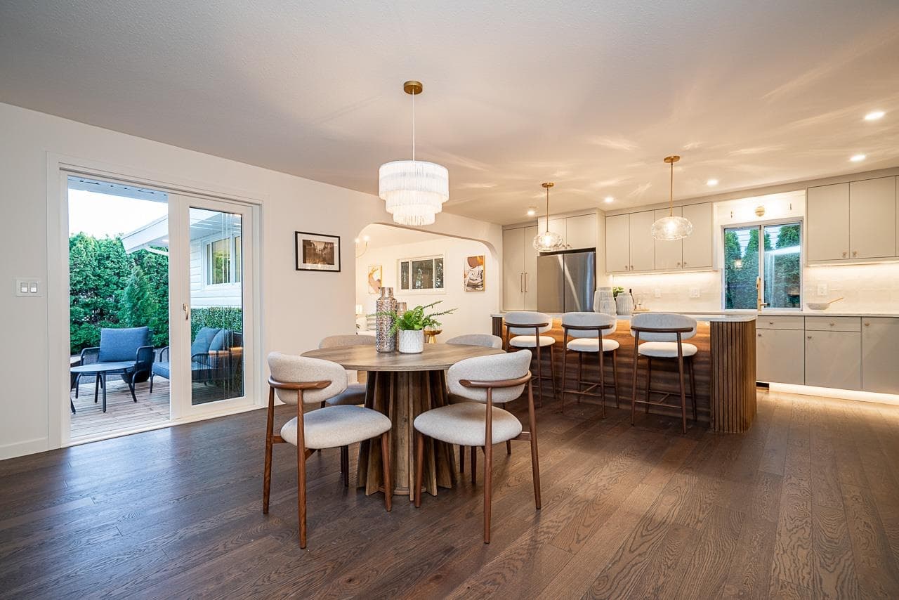 15512 112 Avenue, Surrey, V3R 6H1 — photo 5