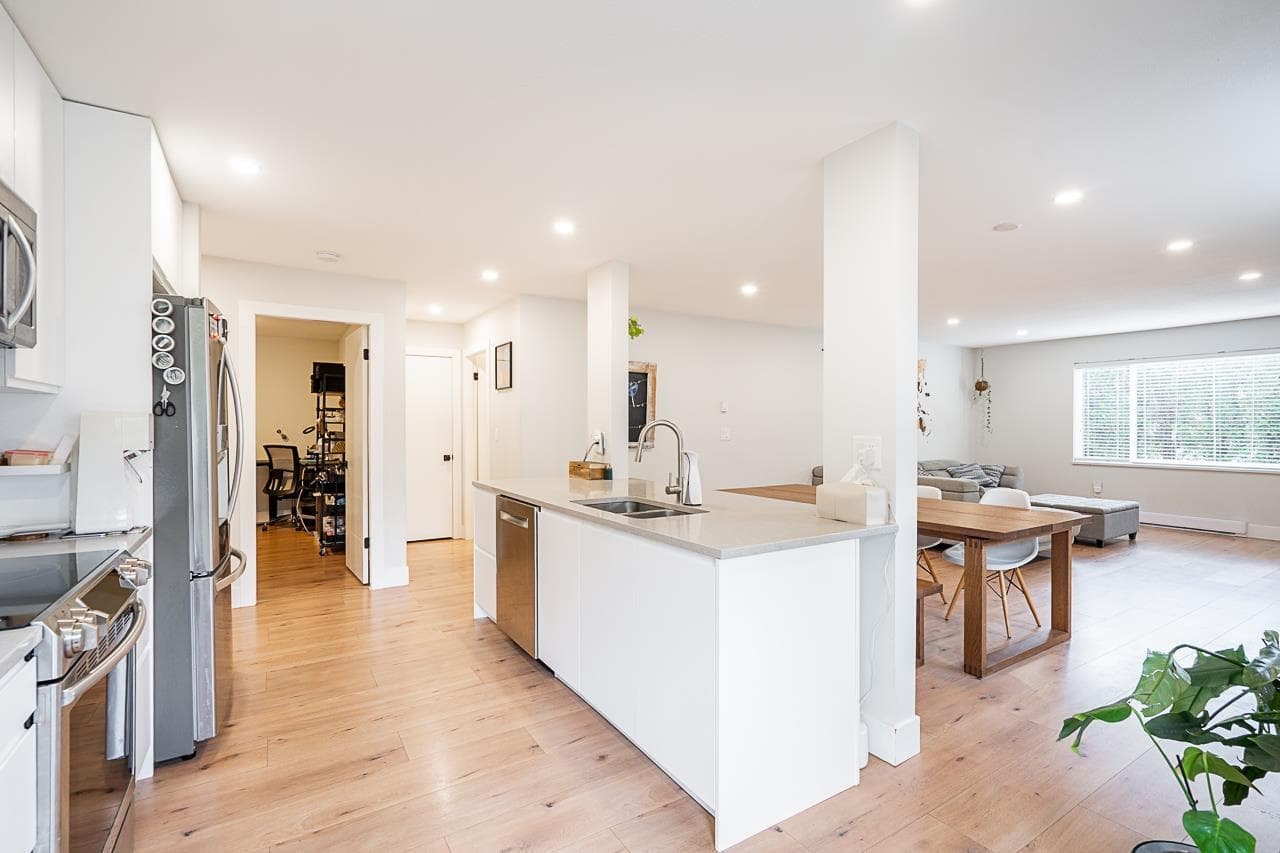 19 - 8338 158 Street, Surrey, V4N 0R3 — photo 3