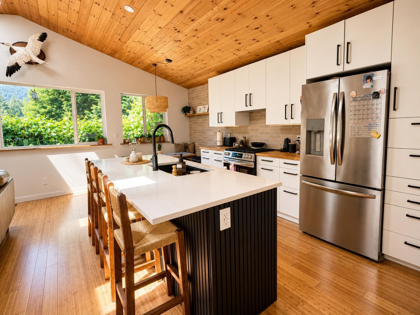 41741 Dogwood Place, Squamish, V8B 1G5 — photo 2