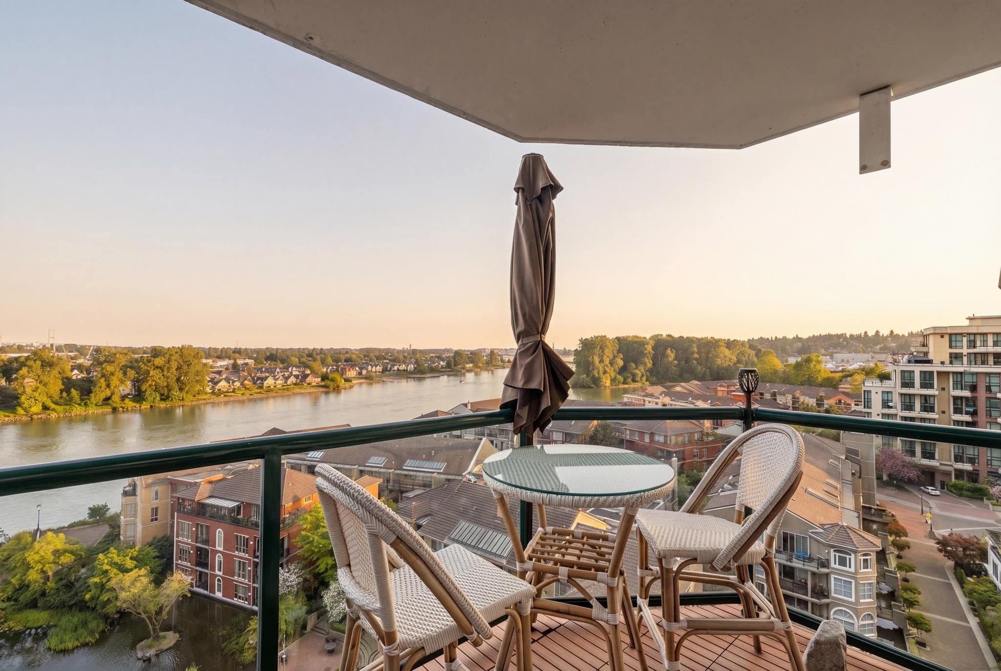 1208 - 10 Laguna Court, New Westminster, V3M 6W3 — photo 2
