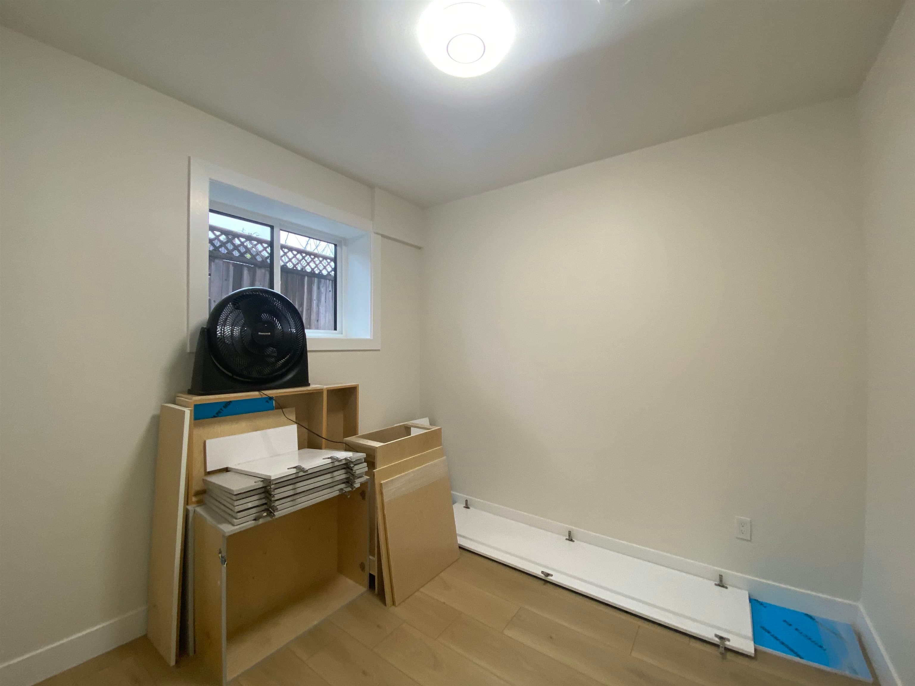 1 Bed Suite - 7542 Lindrick Court, Burnaby, V5A 3Y5 — photo 5