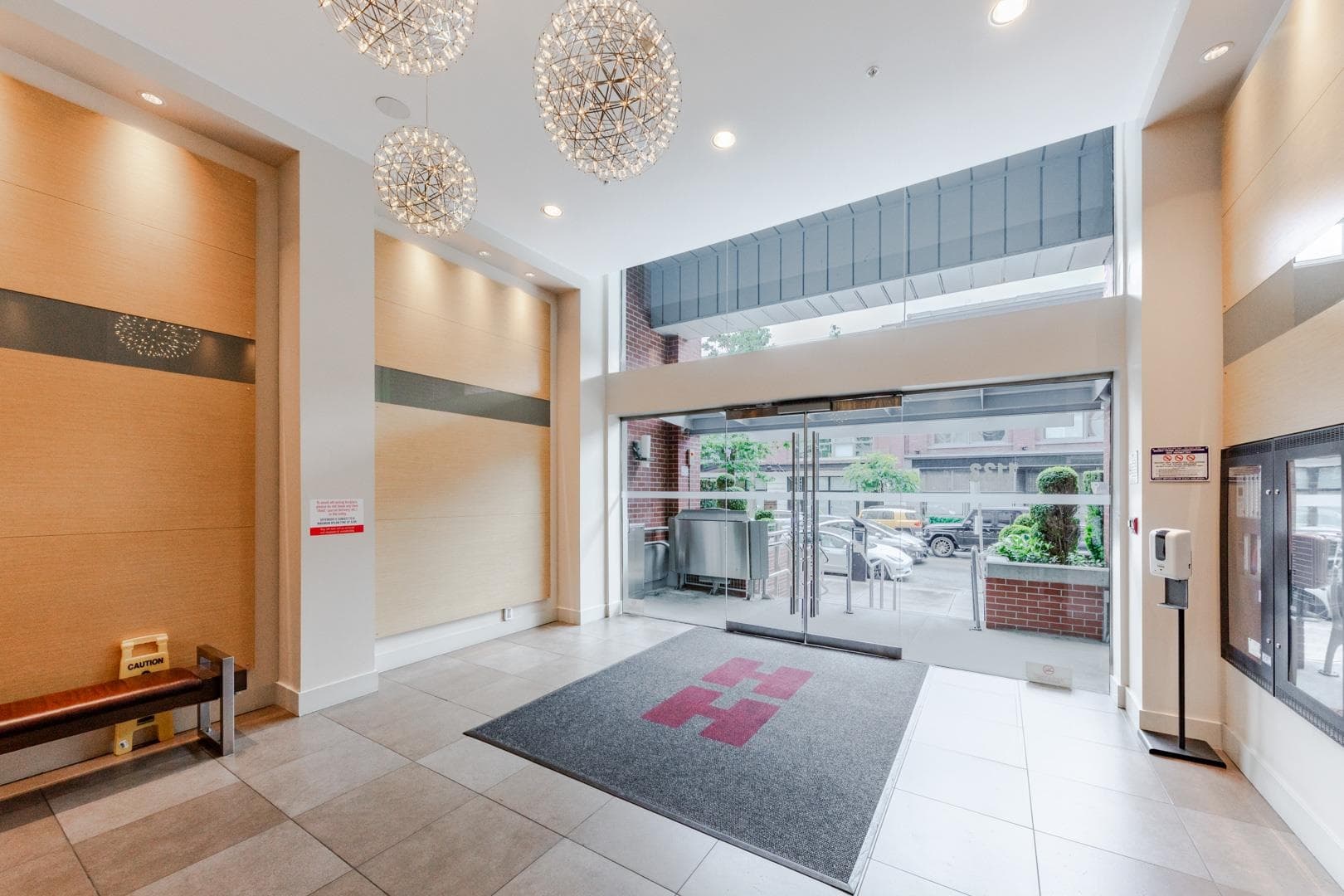804 - 1133 Homer Street, Vancouver, V6B 0B1 — photo 2