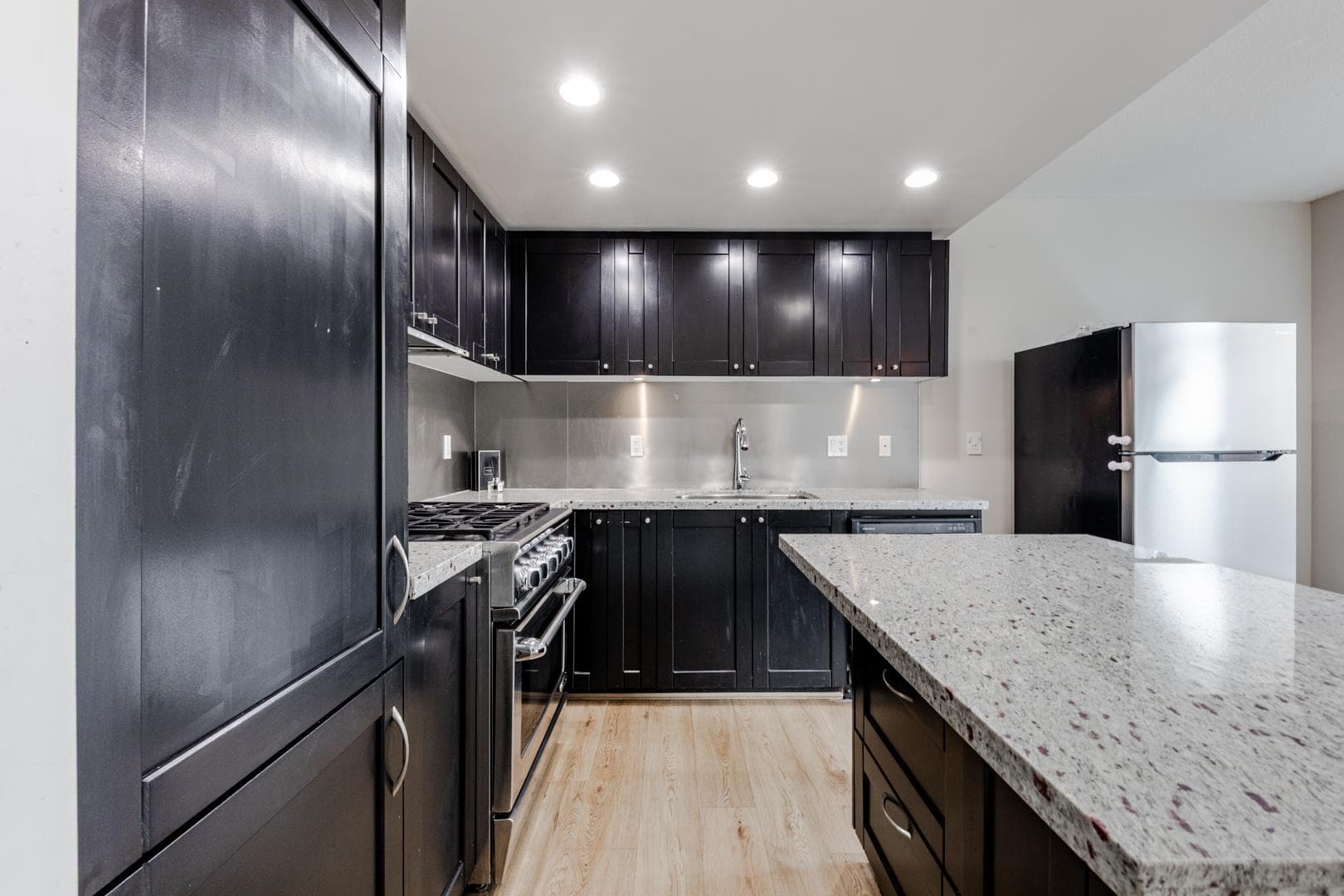 804 - 1133 Homer Street, Vancouver, V6B 0B1 — photo 5