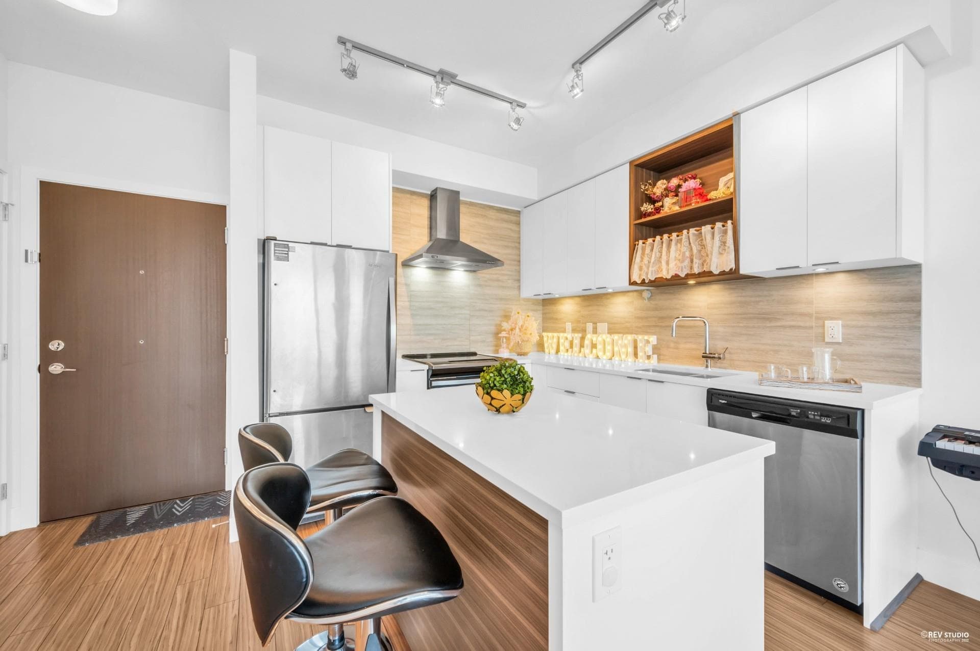 PH13 - 5355 Lane Street, Burnaby, V5H 0H1 — photo 2
