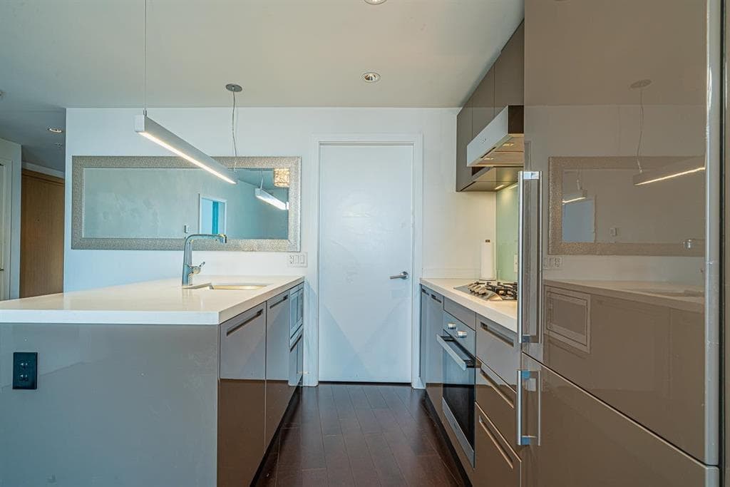 4701 - 777 Richards Street, Vancouver, V6B 0M6 — photo 4
