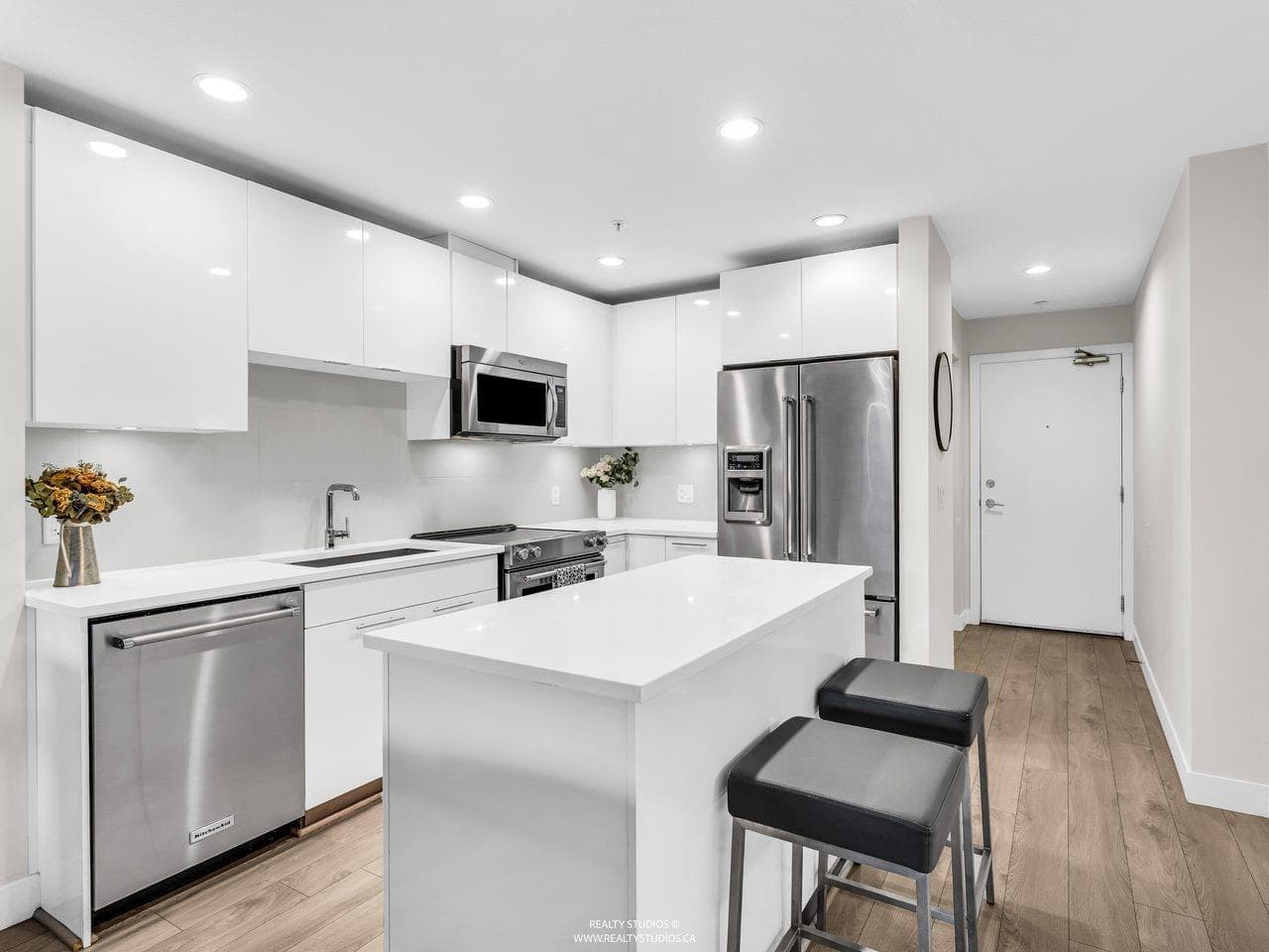 117 - 723 W 3rd Street, North Vancouver, V7M 0E4 — photo 2