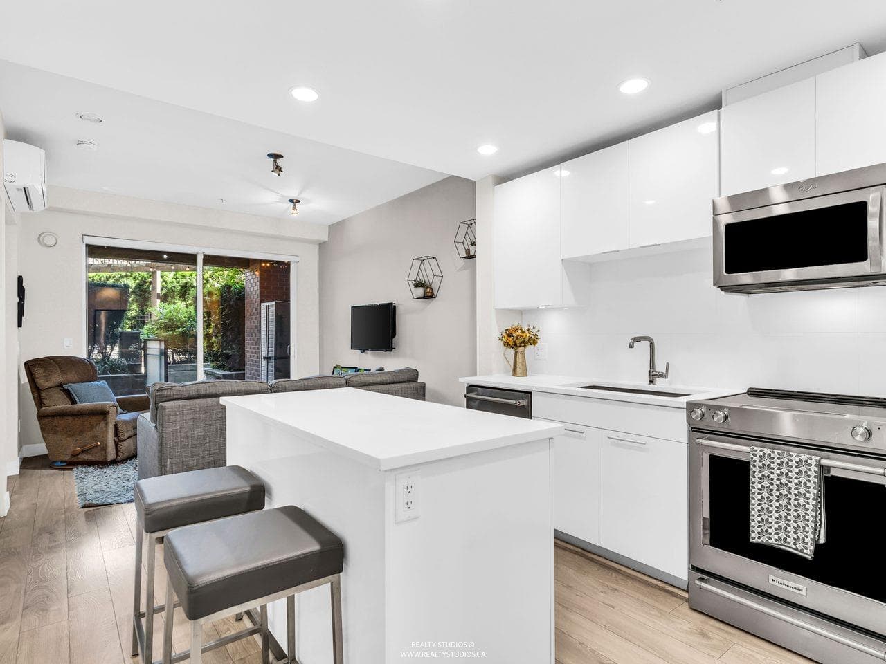 117 - 723 W 3rd Street, North Vancouver, V7M 0E4 — photo 4