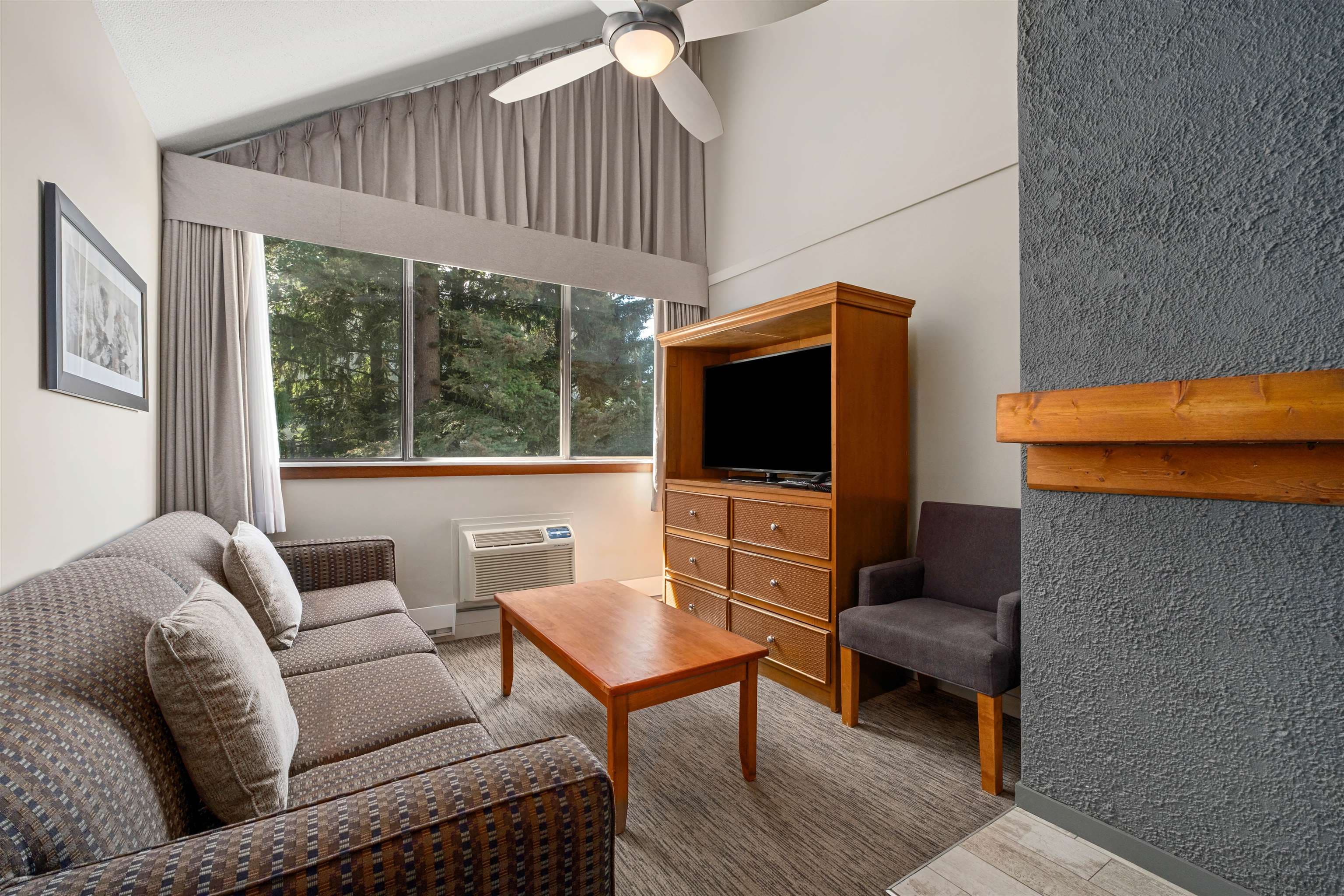 360 - 4429 Sundial Place, Whistler, V8E 1G8 — photo 3