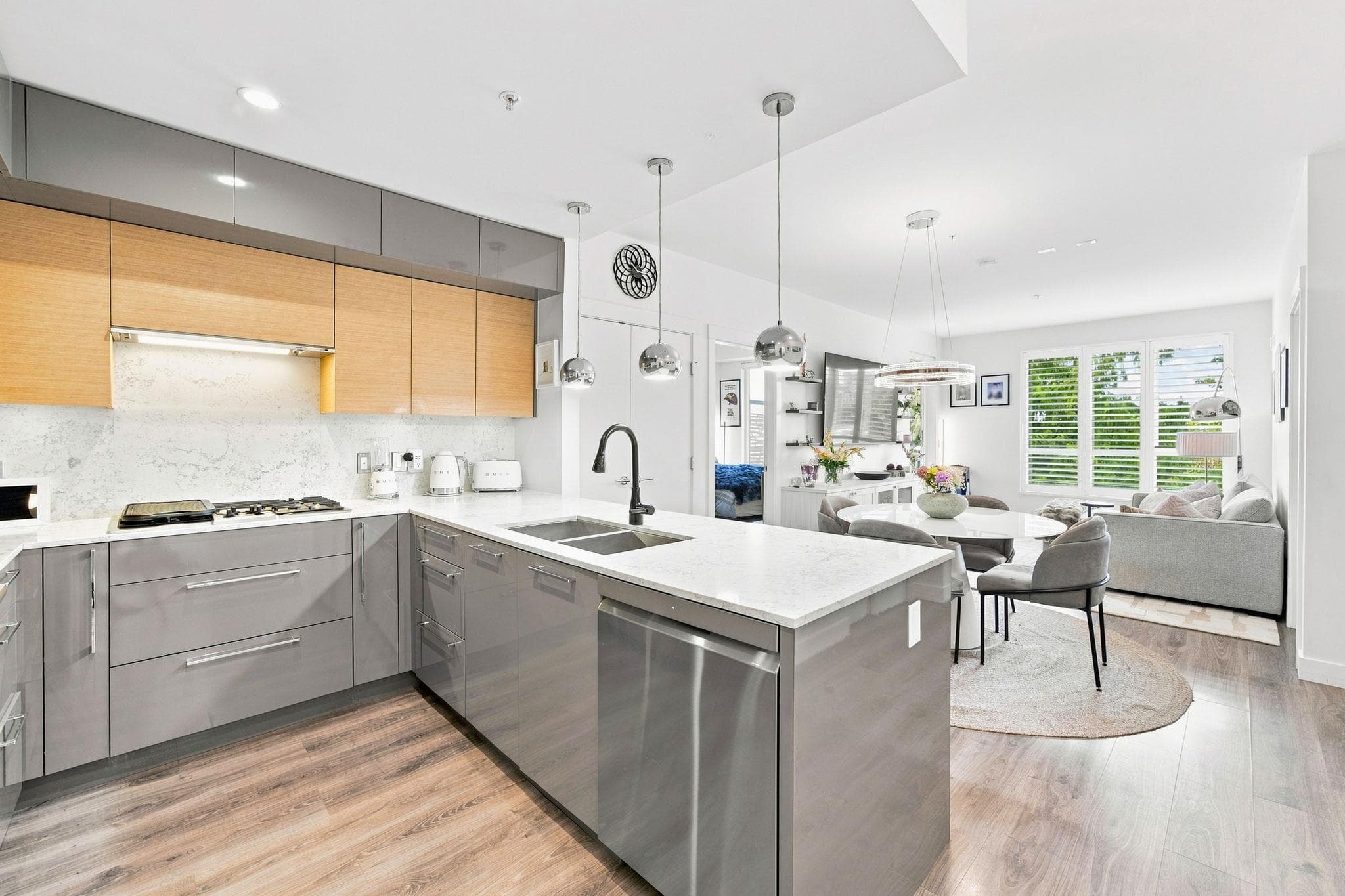 401 - 1327 Draycott Road, North Vancouver