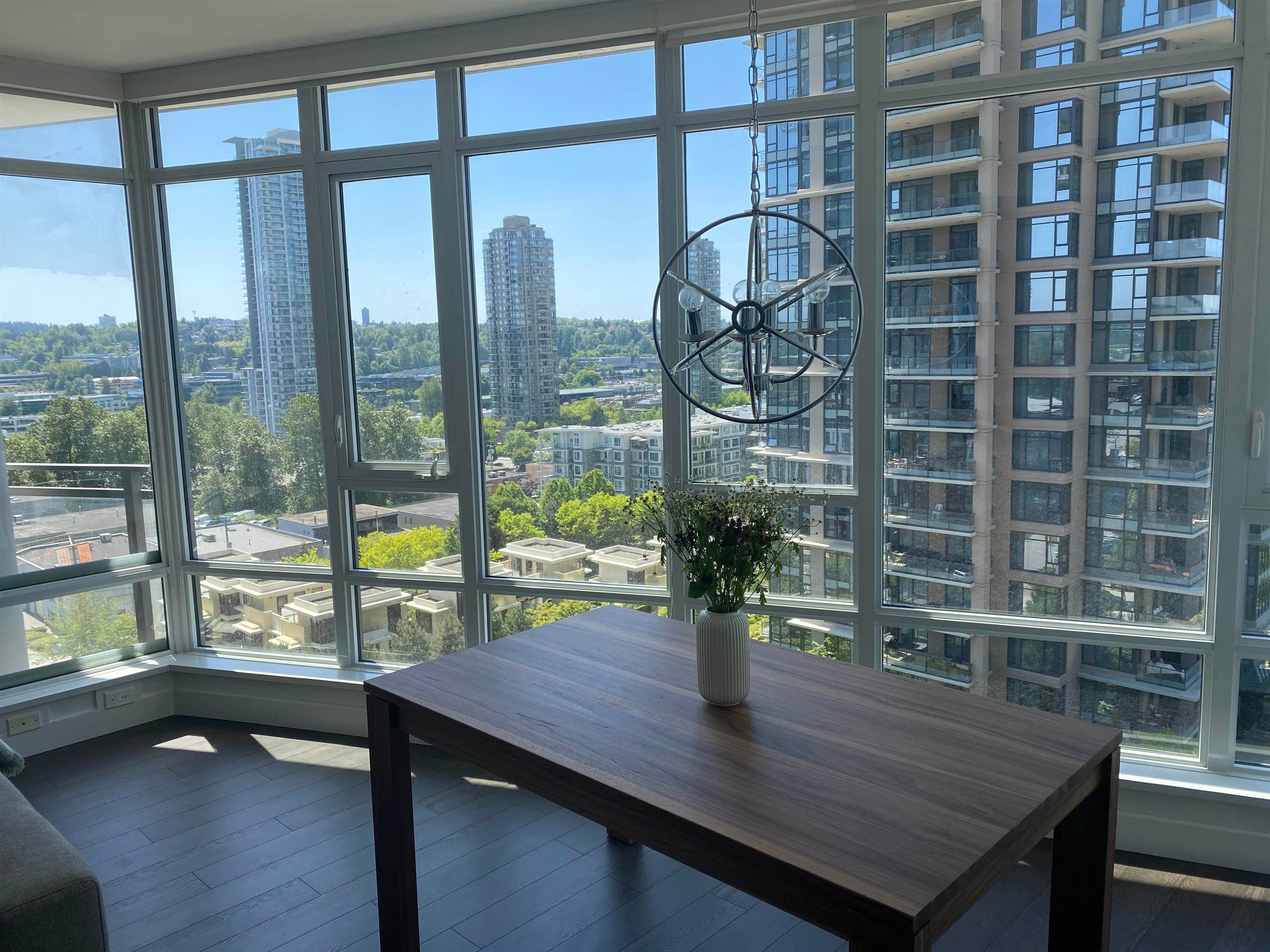 910 - 2008 Rosser Avenue, Burnaby