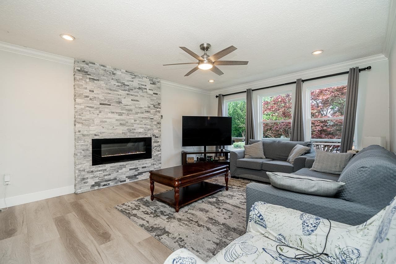 6209 172 Street, Surrey, V3S 5W1 — photo 3