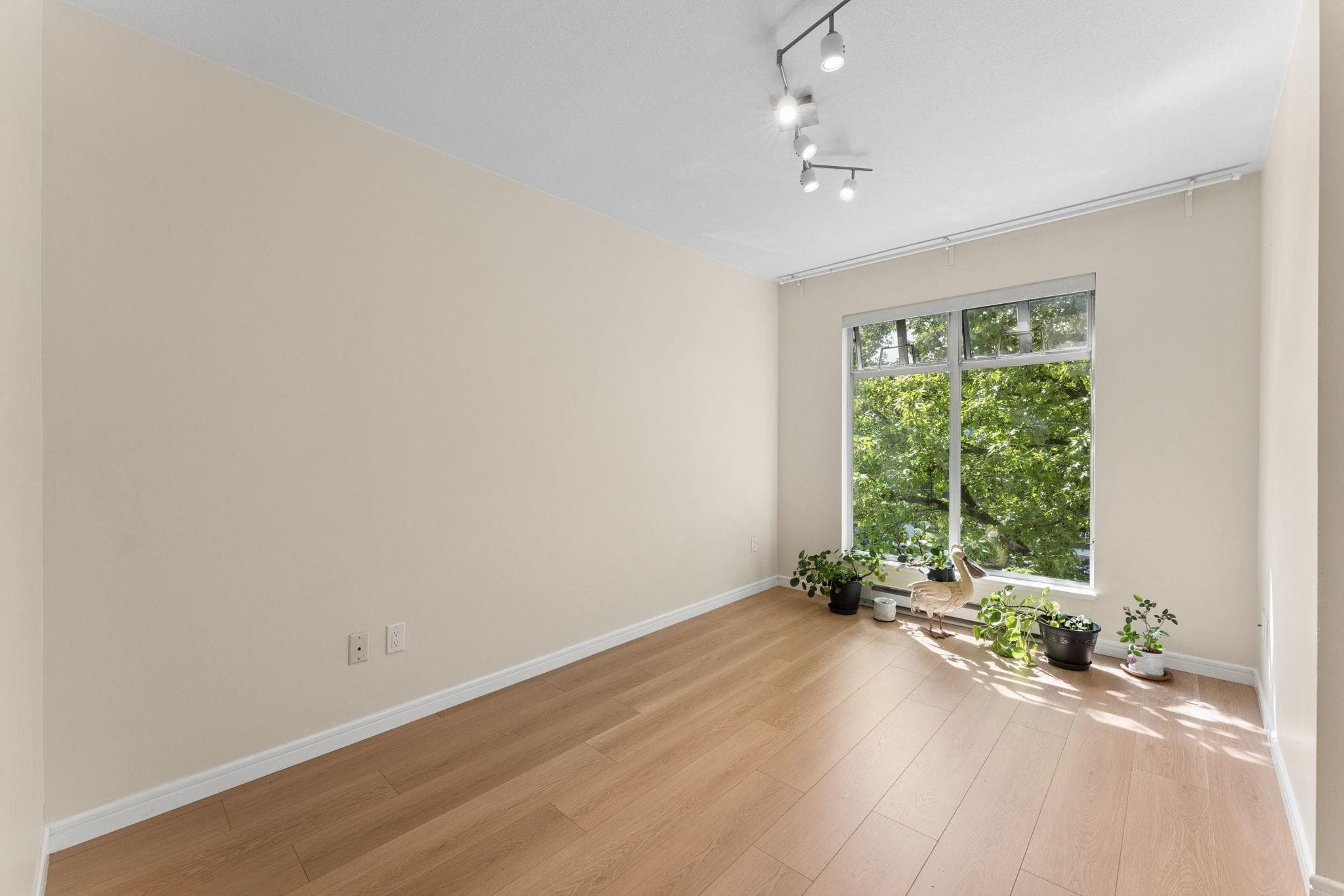410 - 3727 W 10th Avenue, Vancouver, V6R 2G5 — photo 5