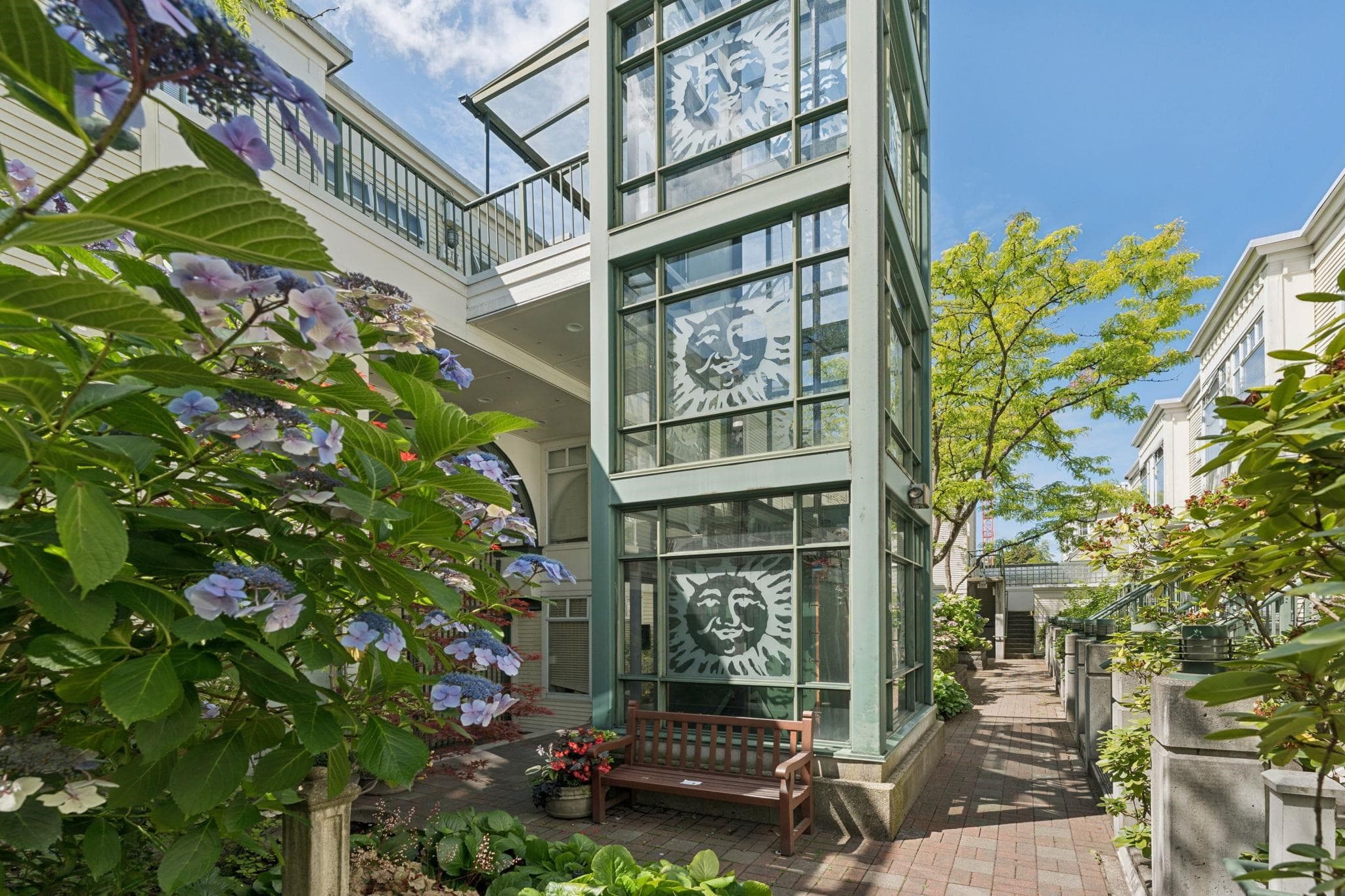 410 - 3727 W 10th Avenue, Vancouver, V6R 2G5 — photo 3