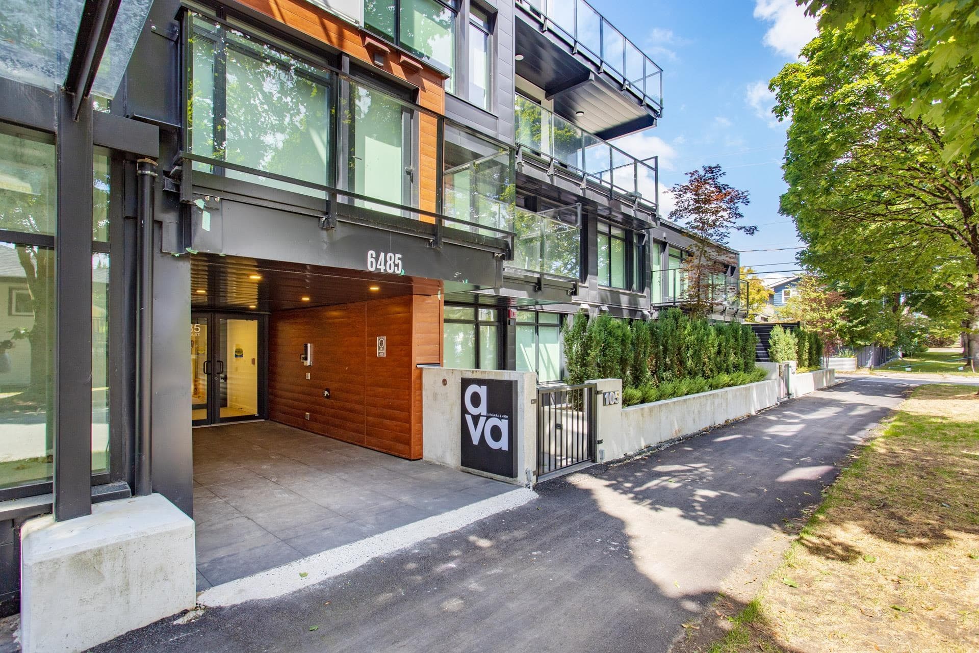 103 - 6485 Manitoba Street, Vancouver, V5Y 0P7 — photo 1