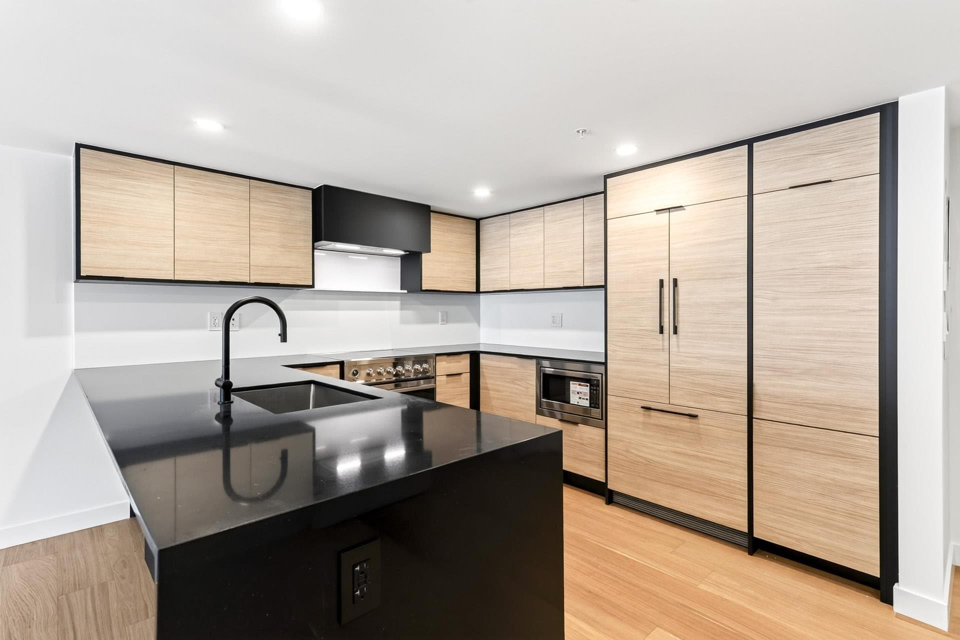 103 - 6485 Manitoba Street, Vancouver, V5Y 0P7 — photo 4