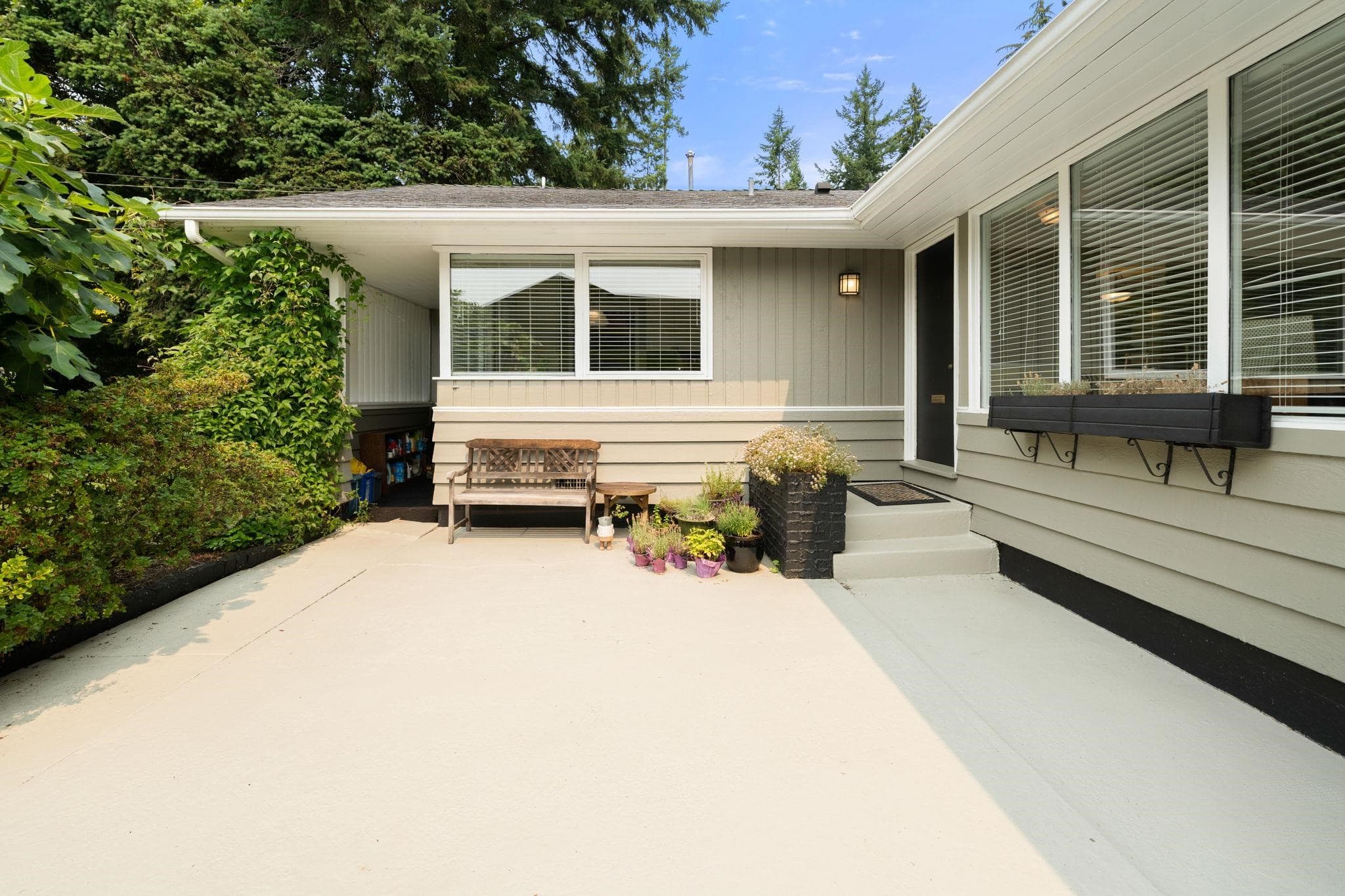 3046 Princess Avenue, North Vancouver, V7N 2C8 — photo 3