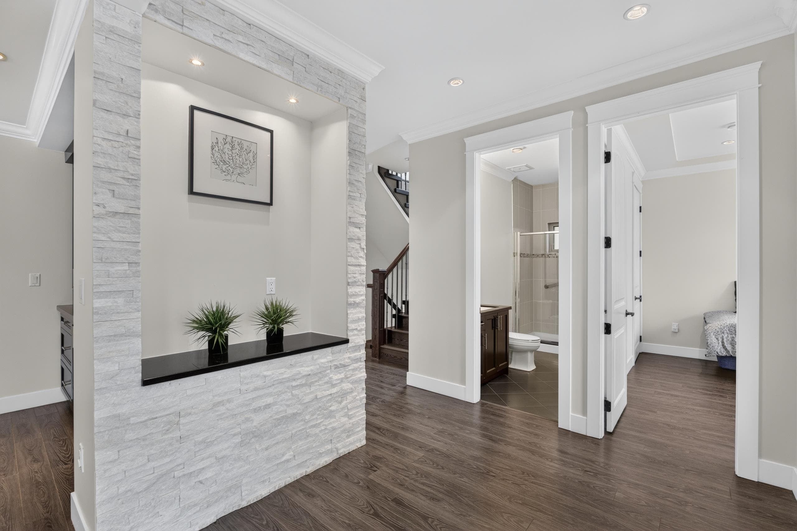1010 E 55th Avenue, Vancouver, V5X 1N9 — photo 3