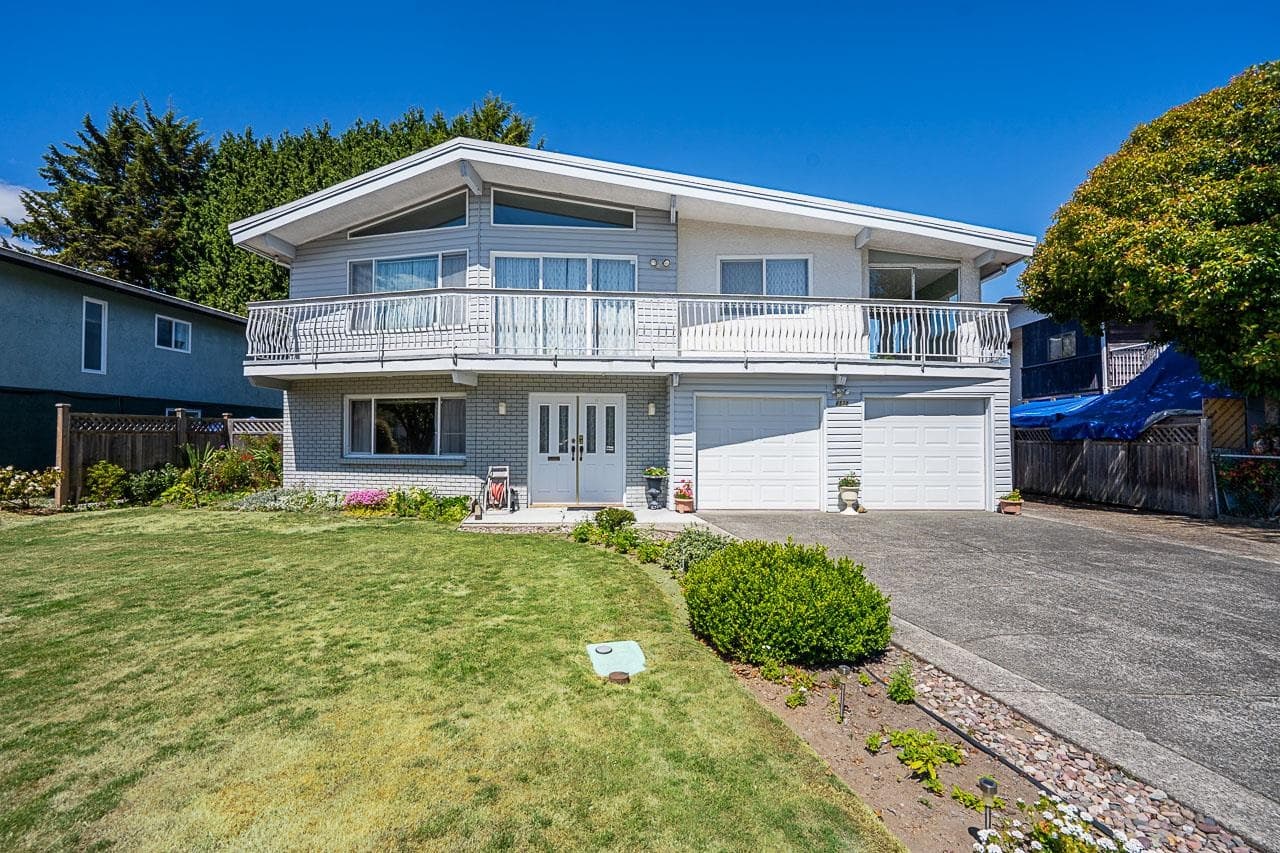 8571 Greenfield Drive, Richmond, V7A 4M2 — photo 2