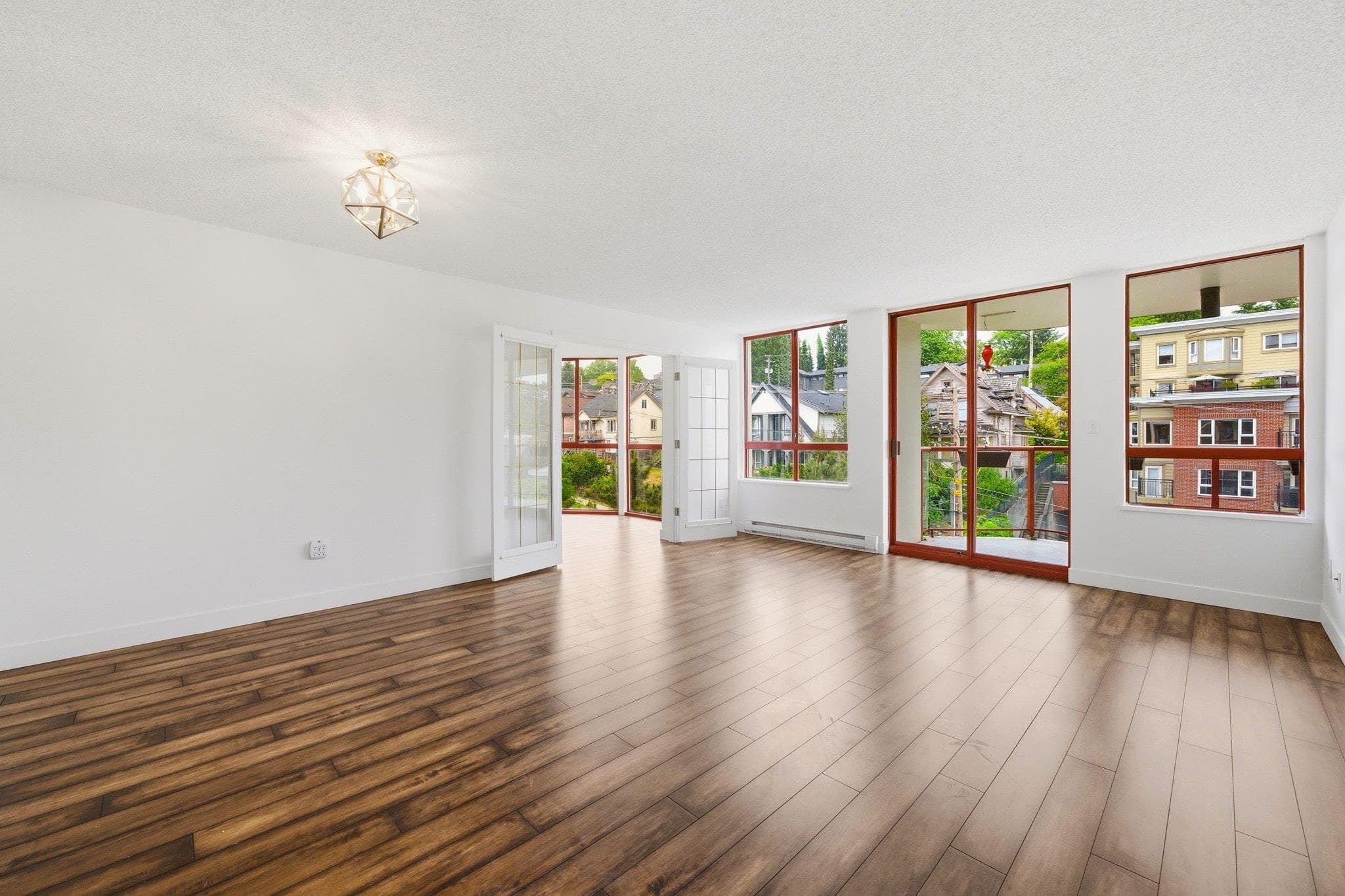 904 - 220 Eleventh Street, New Westminster, V3M 6N9 — photo 2