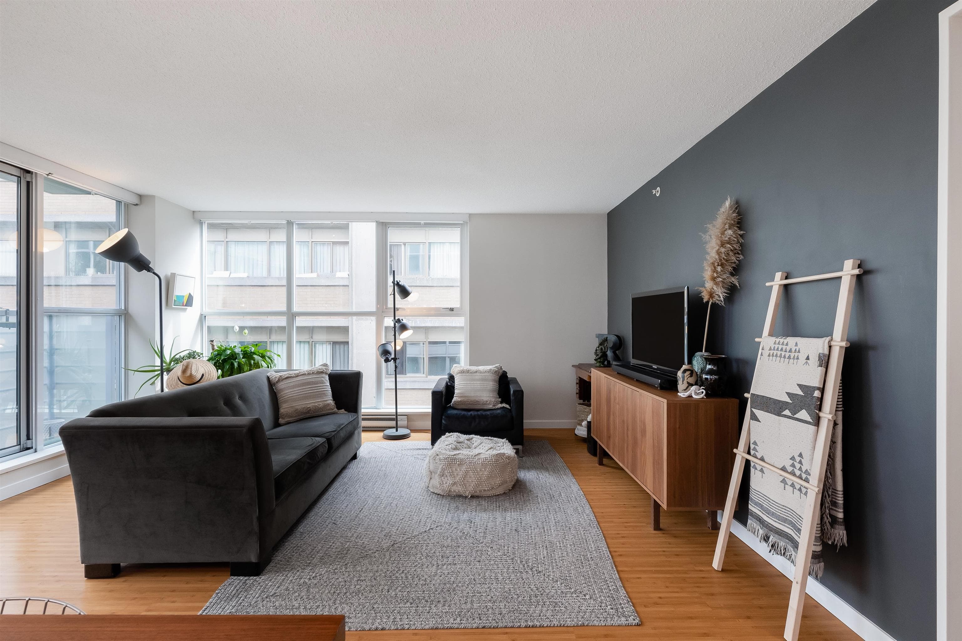 601 - 168 Powell Street, Vancouver, V6A 0B2 — photo 2