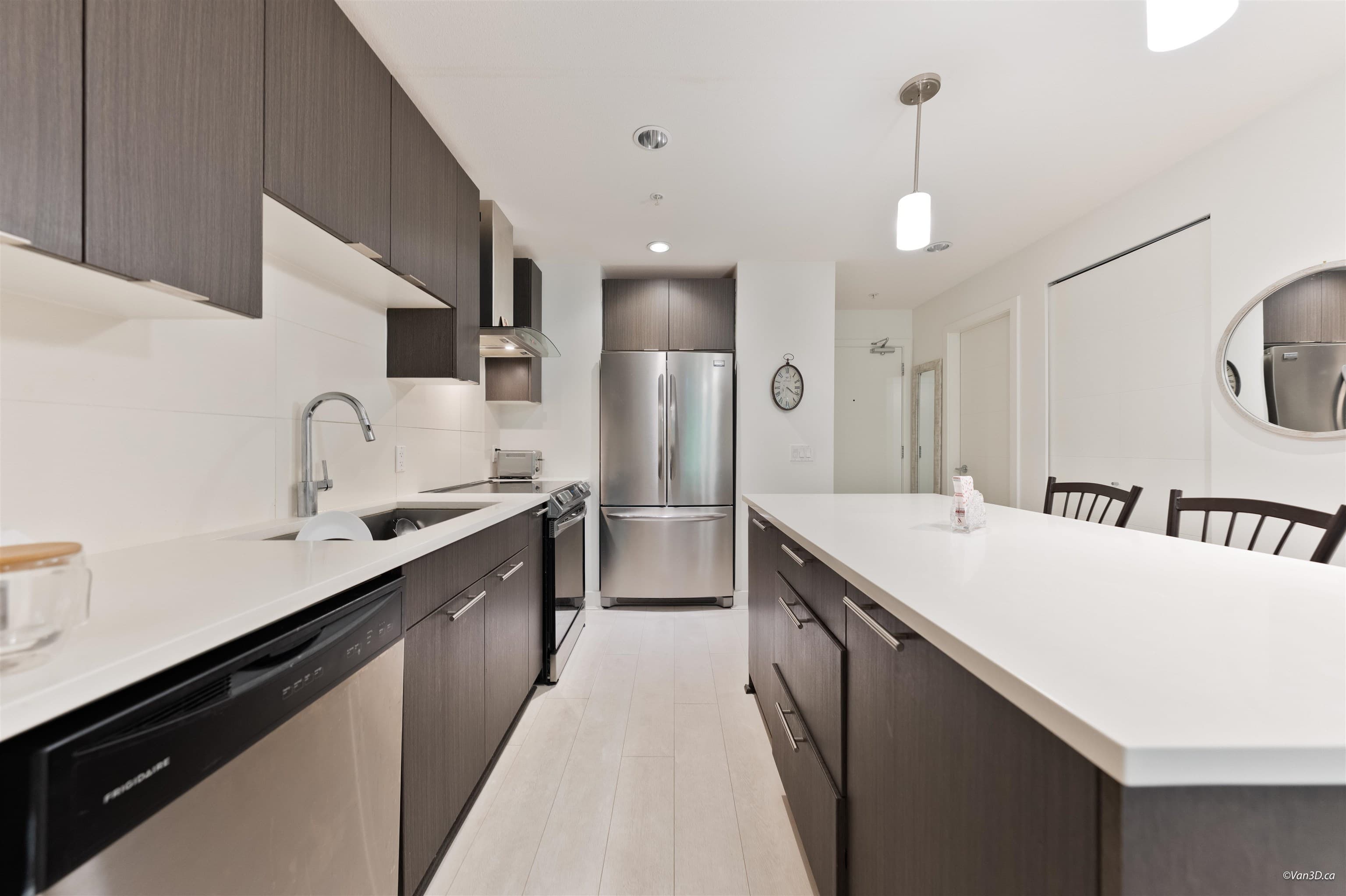 205 - 733 W 3rd Street, North Vancouver, V7M 0C8 — photo 5