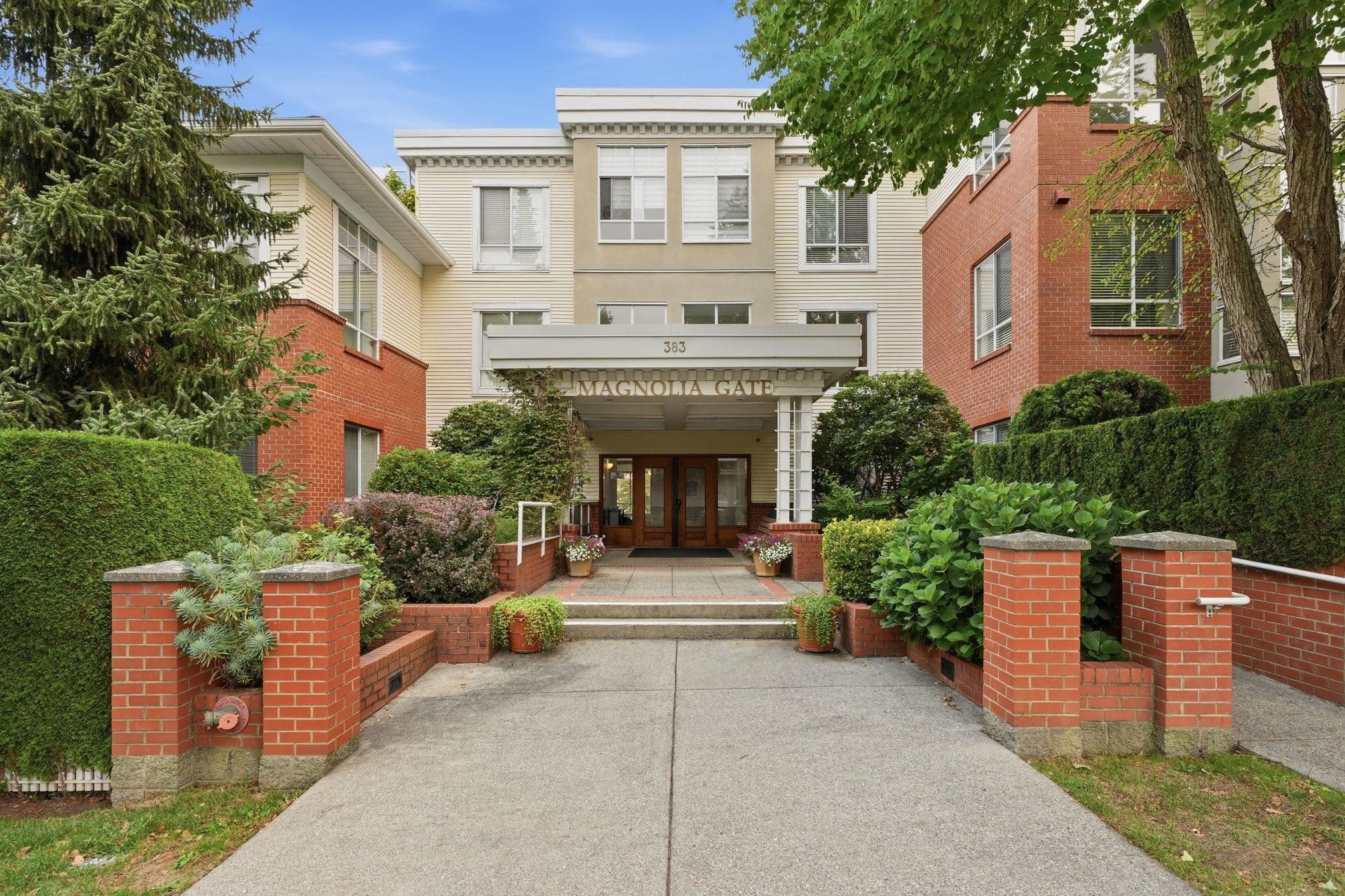 333 - 383 E 37th Avenue, Vancouver, V5W 4C1 — photo 1