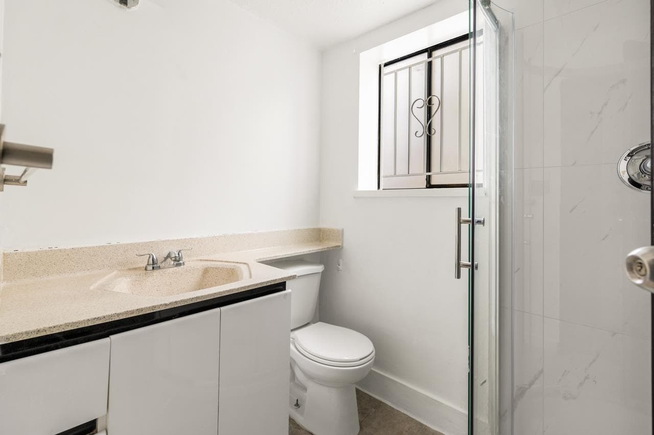 2539 E 34th Avenue, Vancouver, V5R 2T1 — photo 4