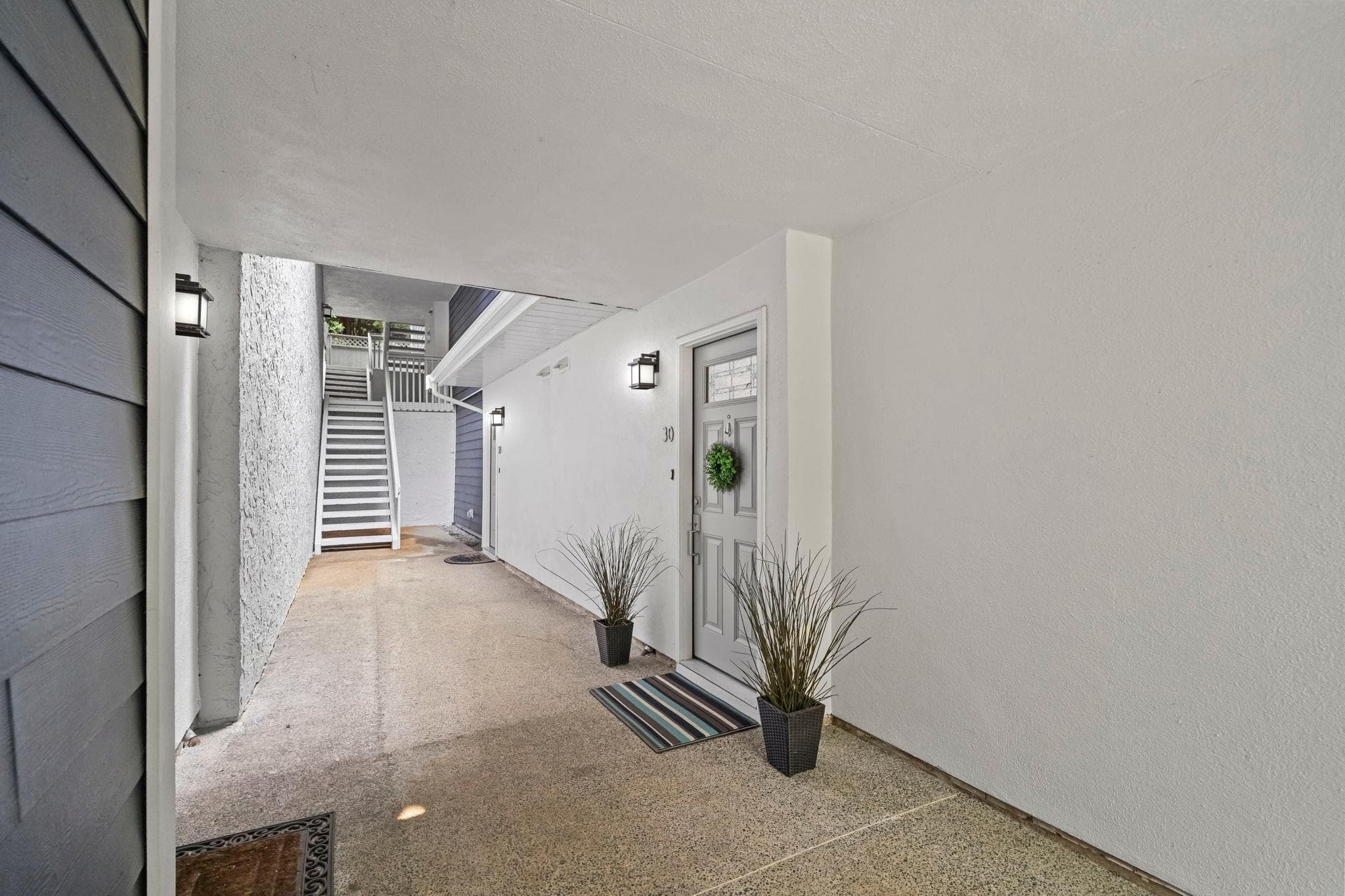 30 - 9101 Forest Grove Drive, Burnaby, V5A 3Z5 — photo 3